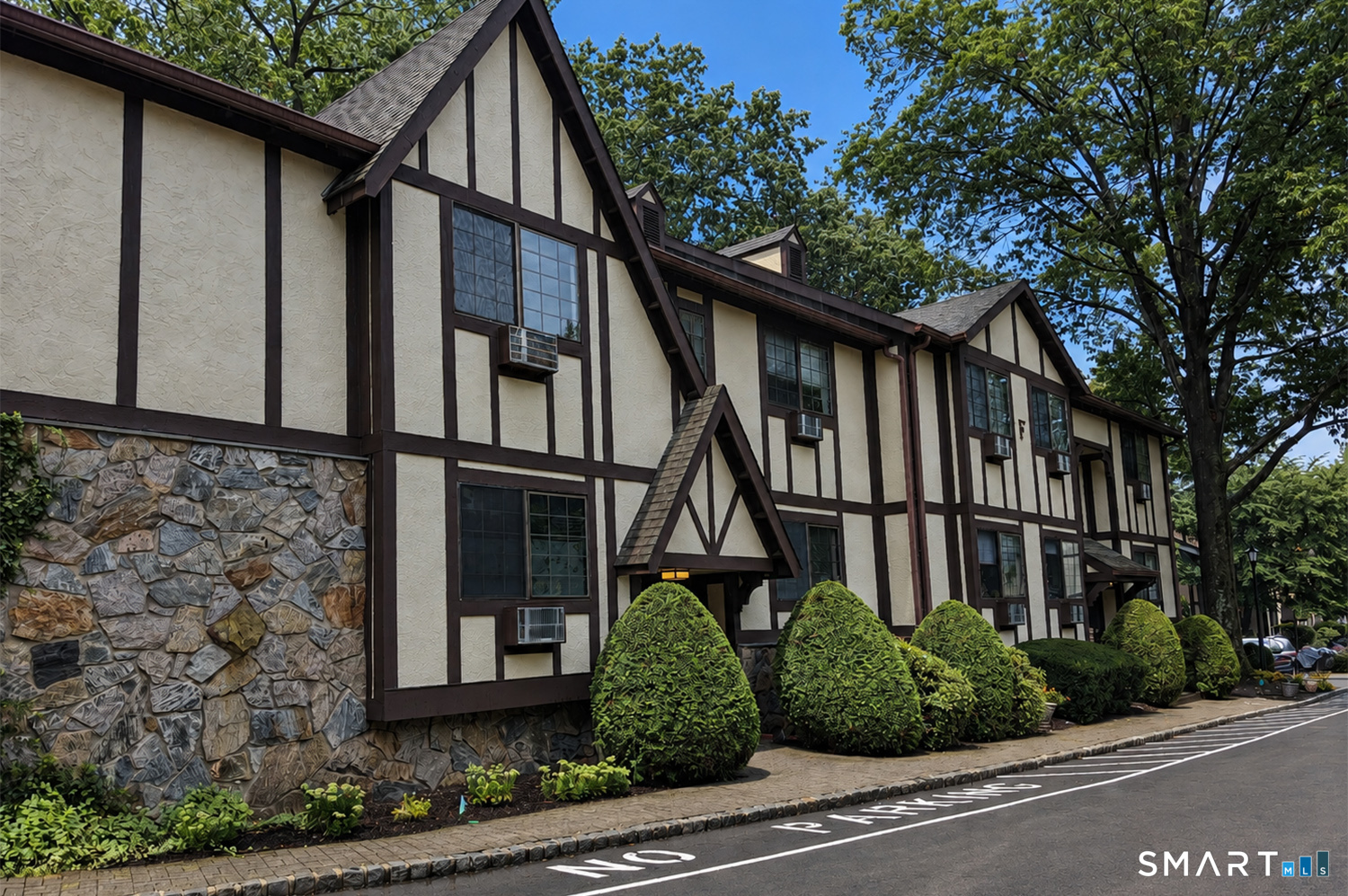 50 Aiken Street, Norwalk, Connecticut photo 1
