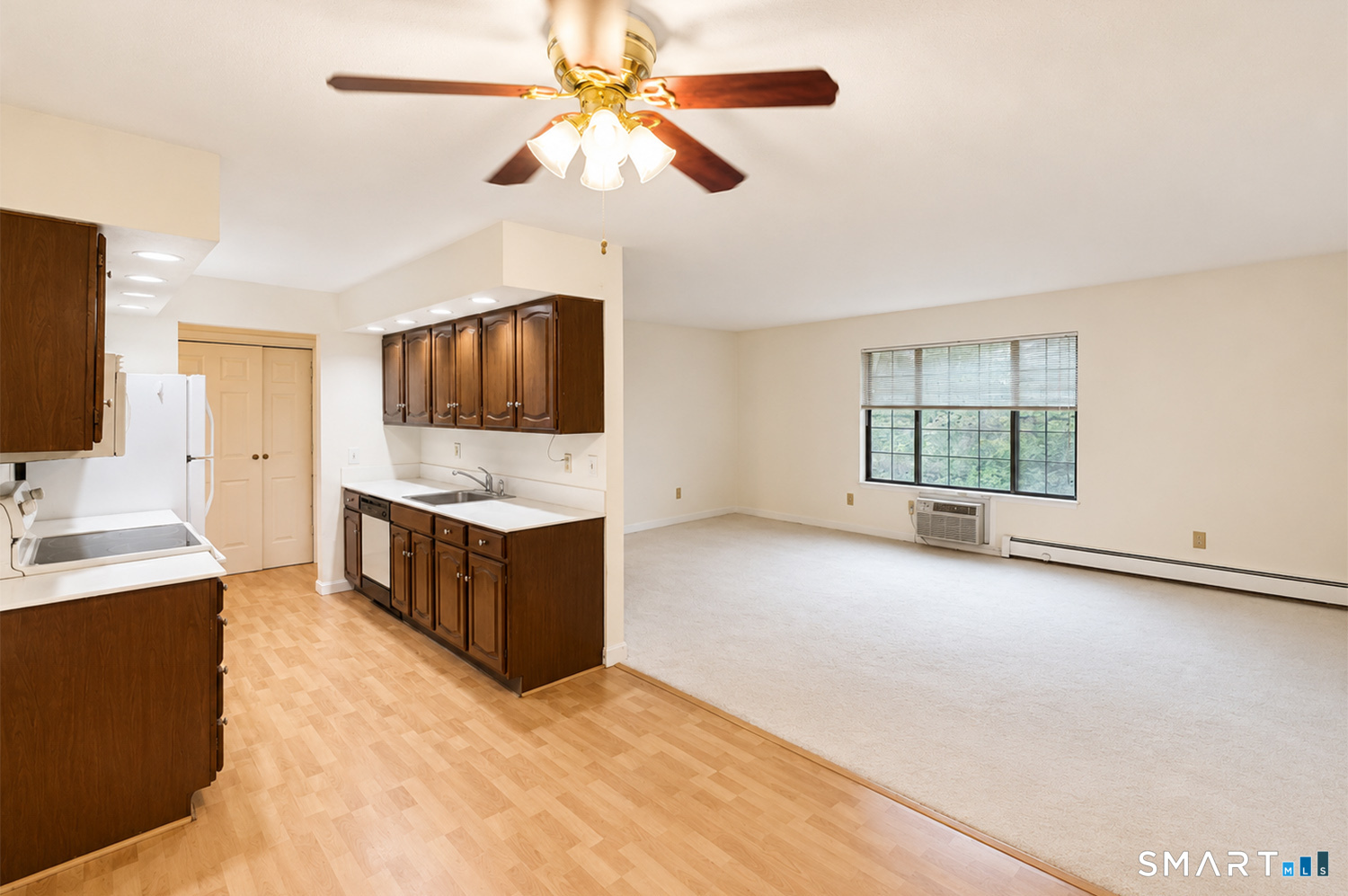 50 Aiken Street, Norwalk, Connecticut photo 3