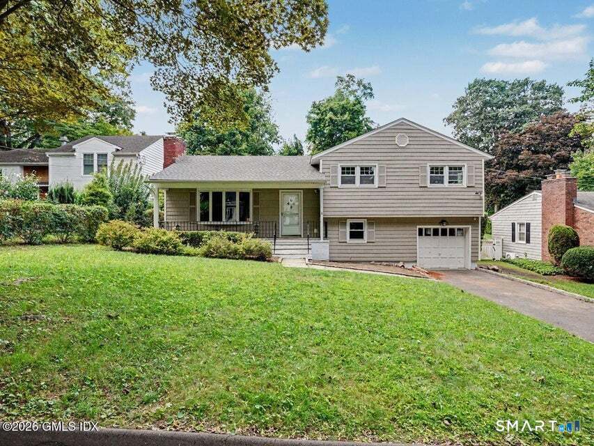 5 Raphael Place, Greenwich, Connecticut photo 2