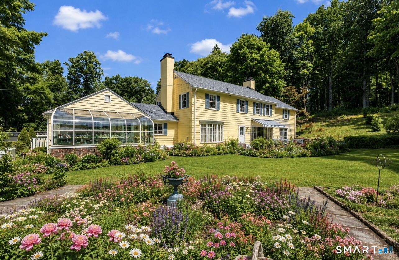 90 Sage Road, Woodbury, Connecticut 06798