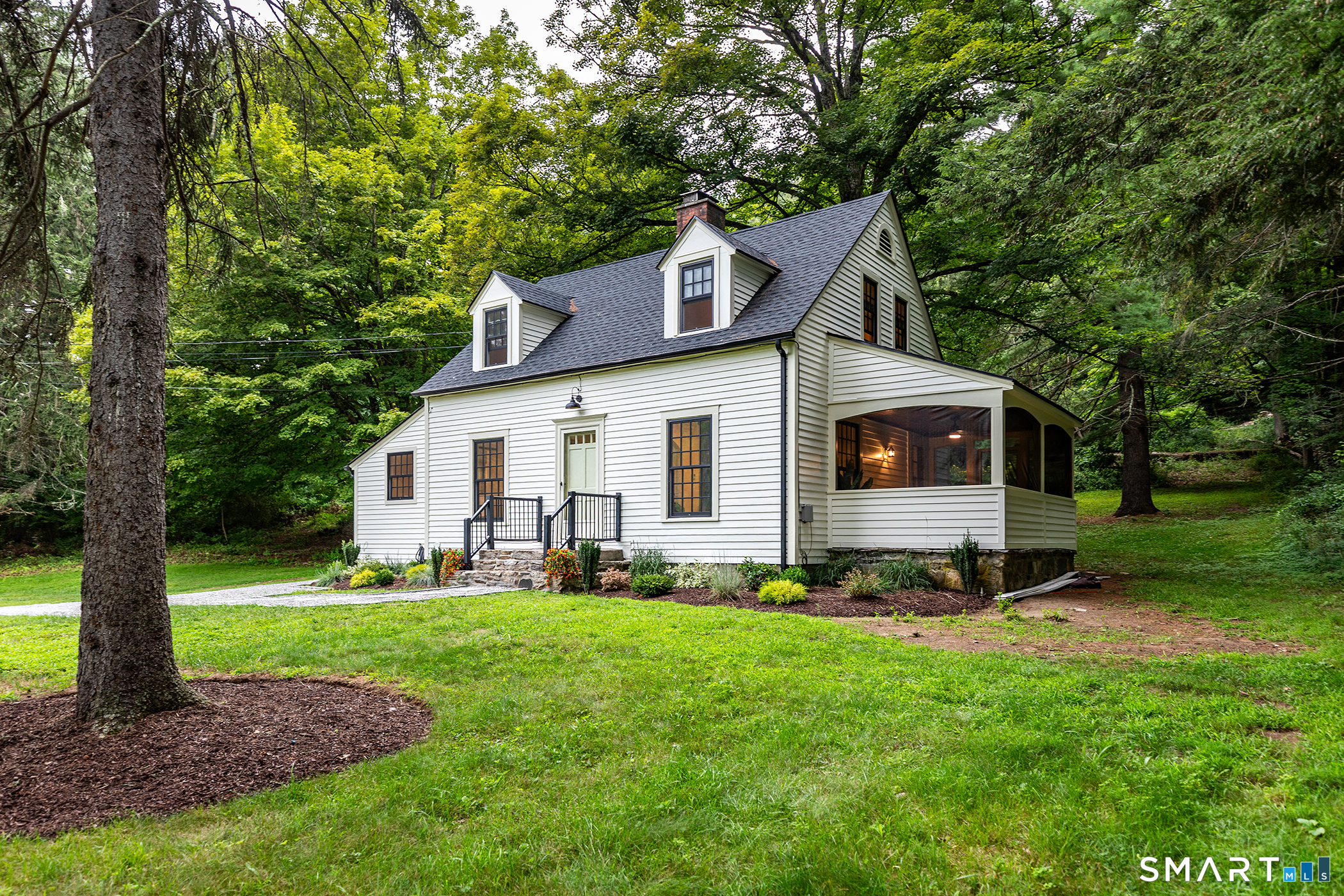 16 River Road photo 32