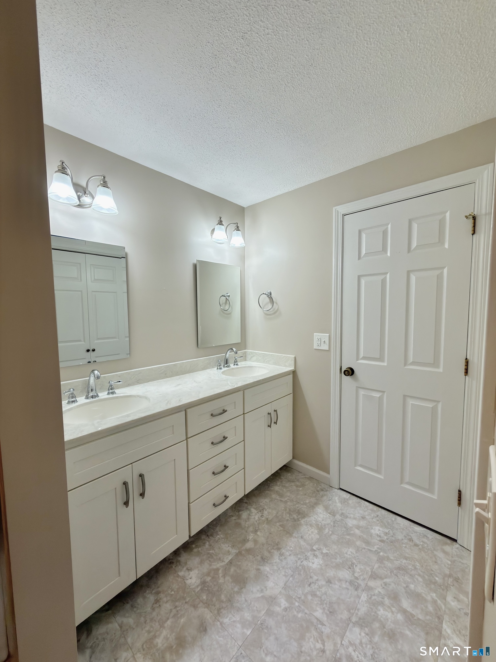 243 Metacomet Drive Unit #243 photo 17