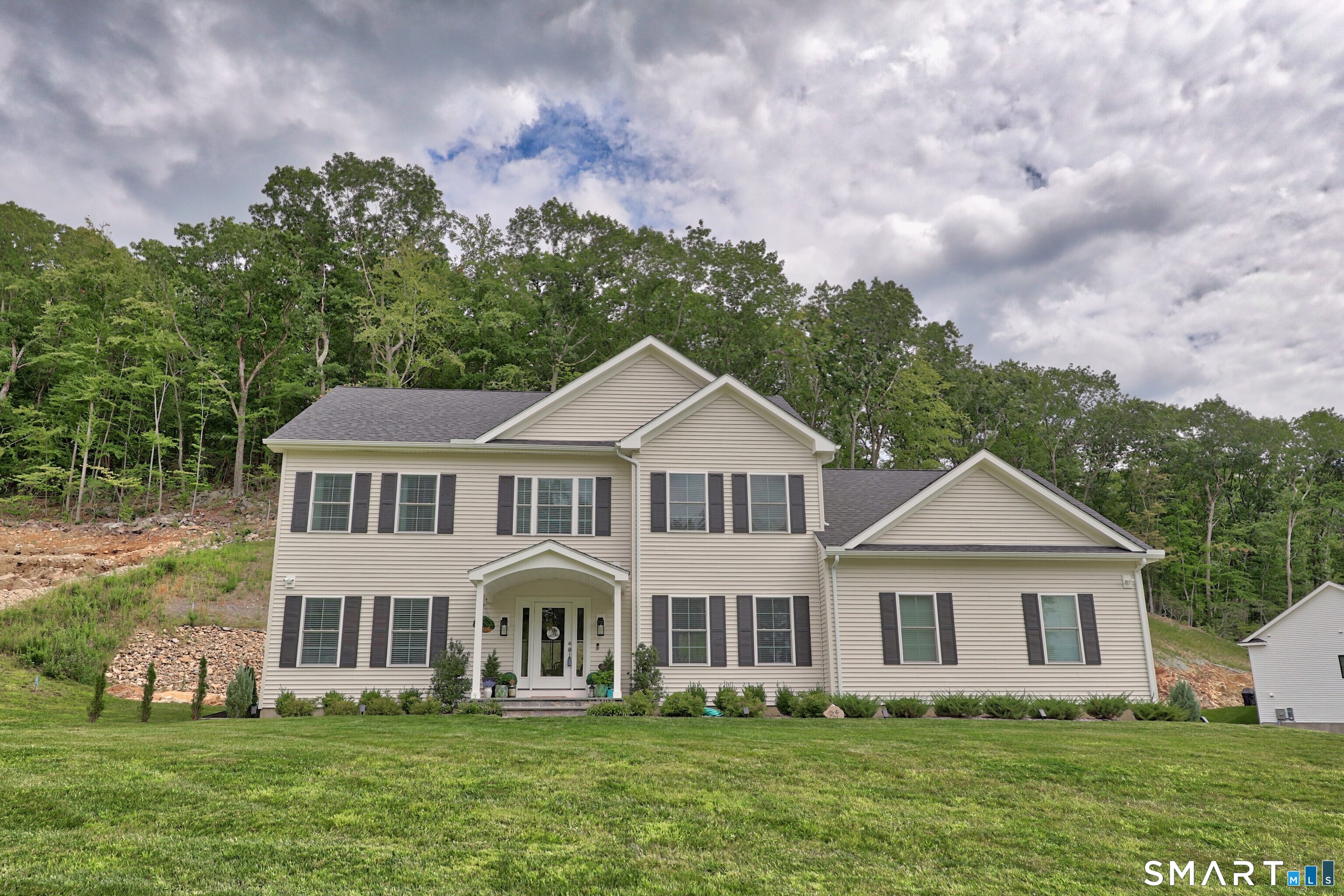 18 Hunting Ridge Road