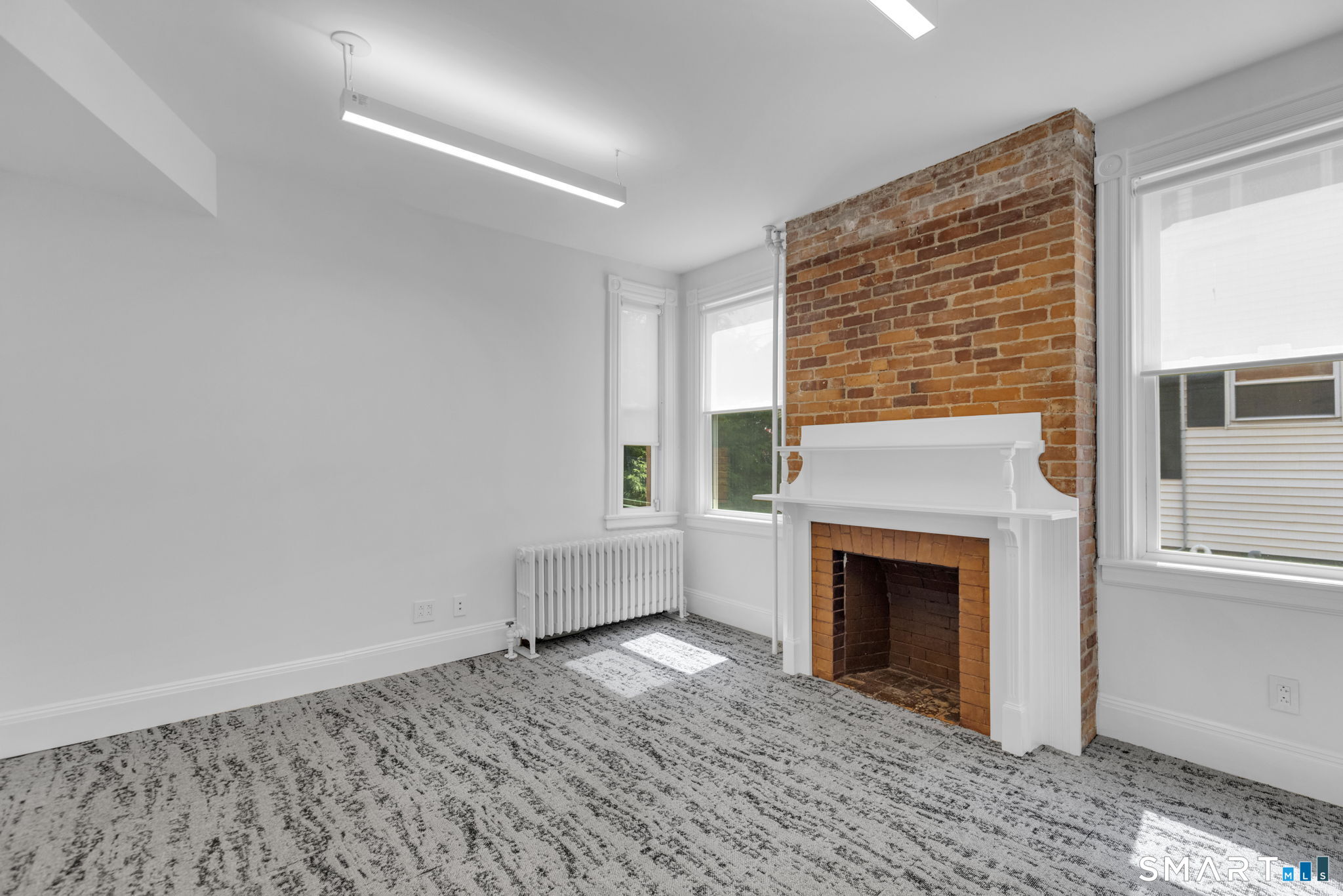 107 Oak Street photo 8