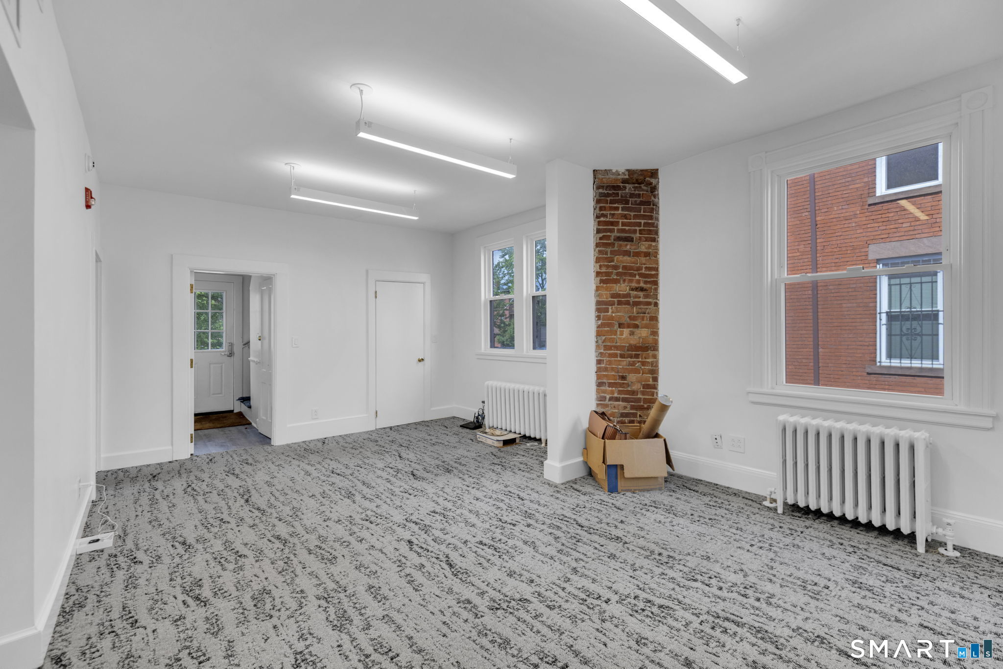 107 Oak Street photo 10