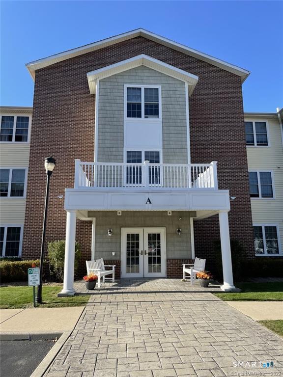 2590 Gold Star Highway, Groton