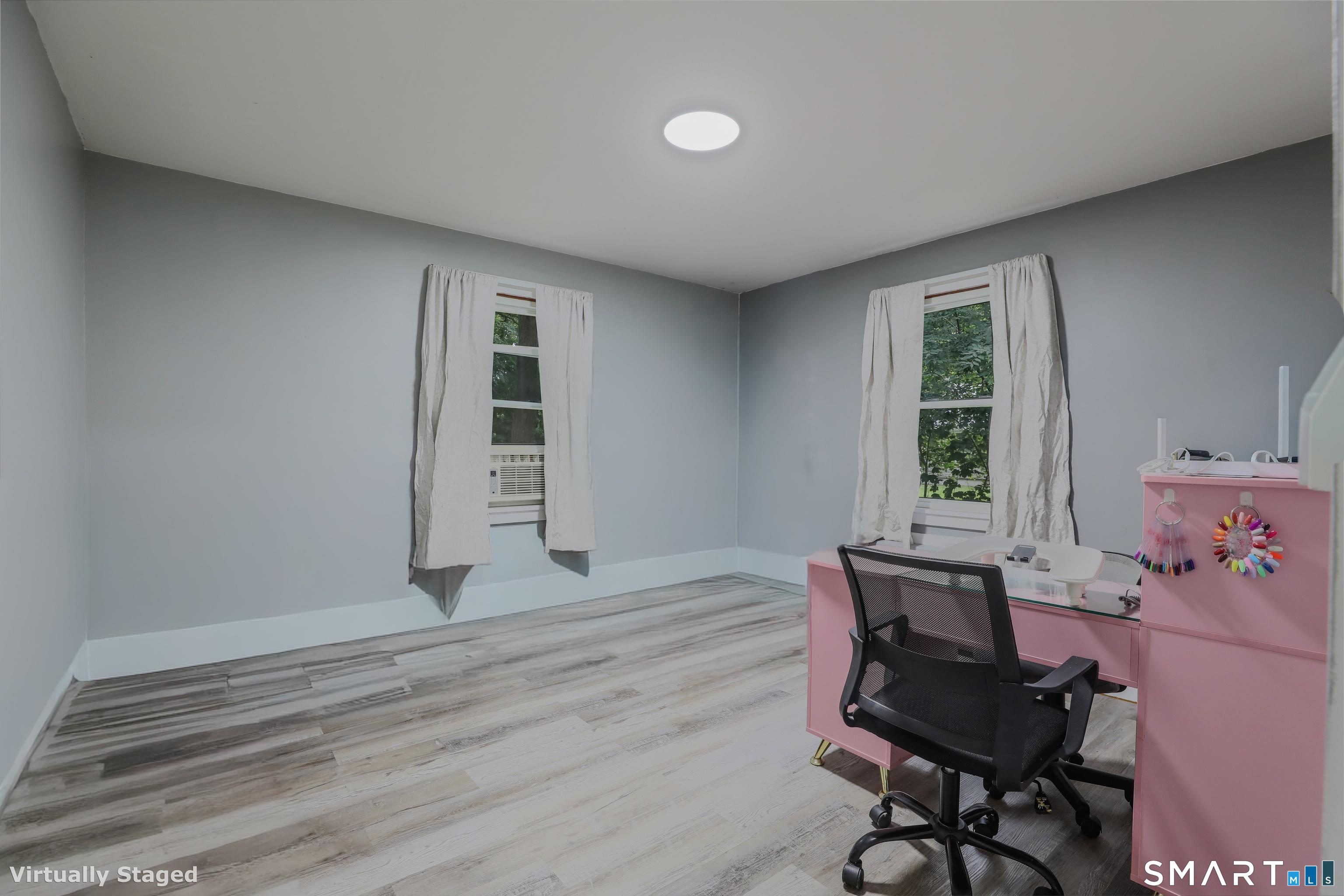 501 Paddock Avenue photo 13