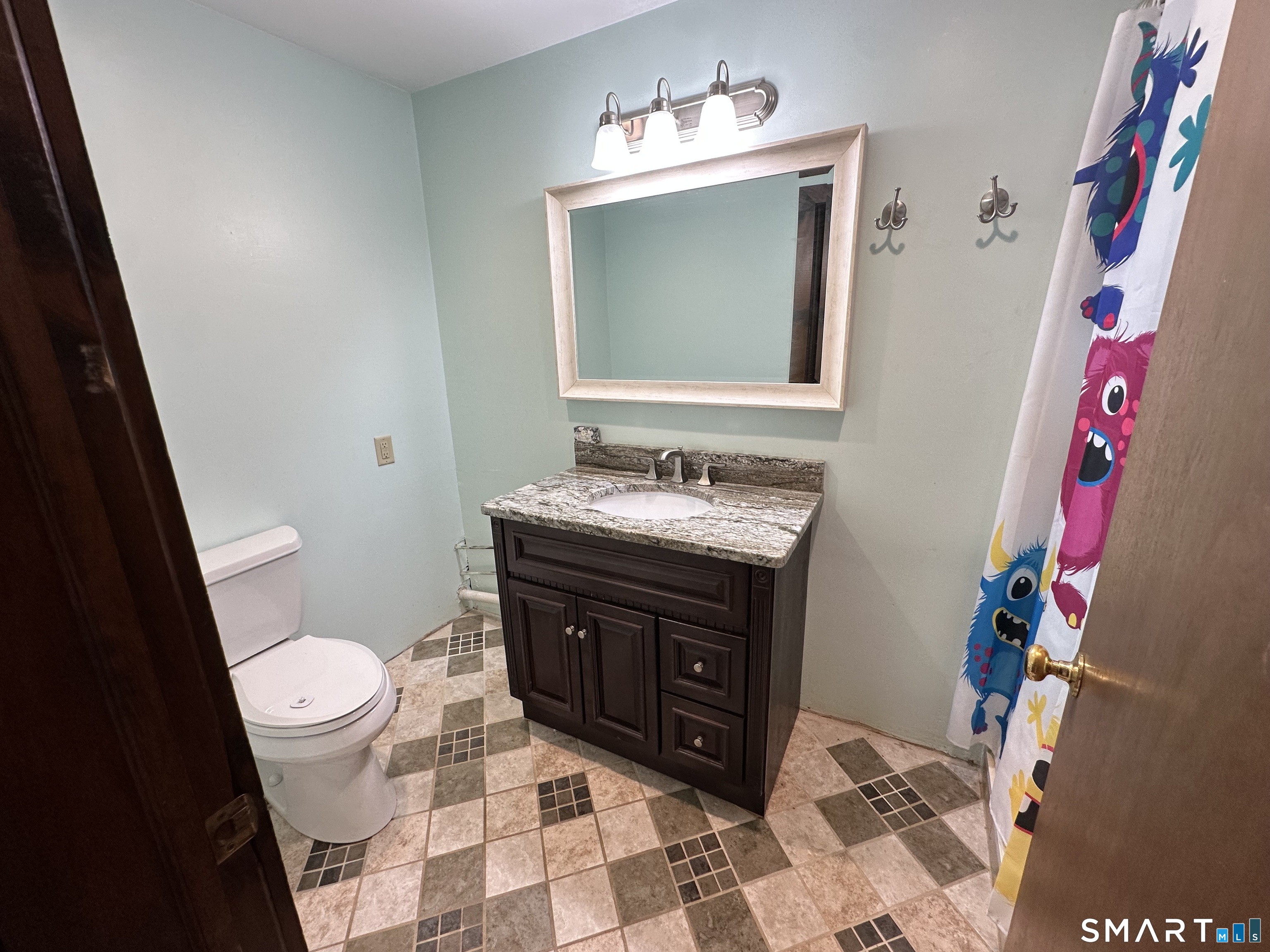 4 Ellis Road photo 12