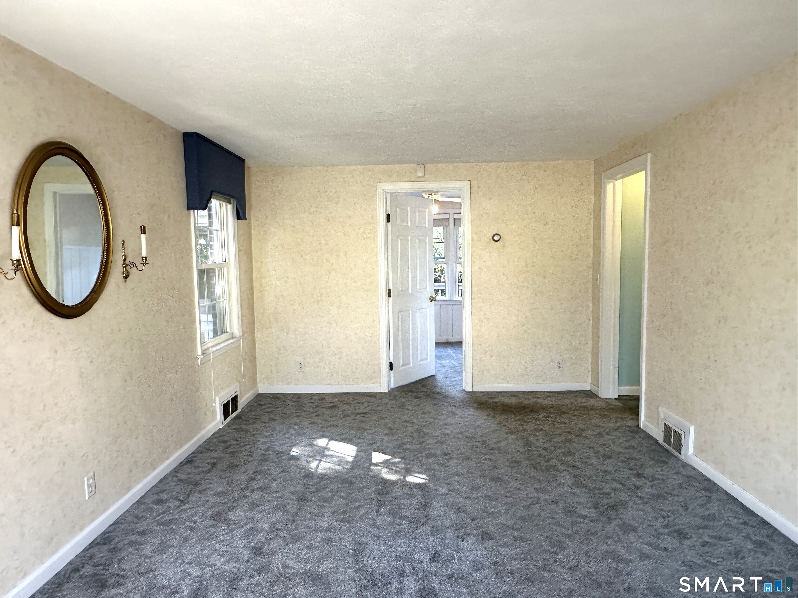 344 Alling Street photo 10