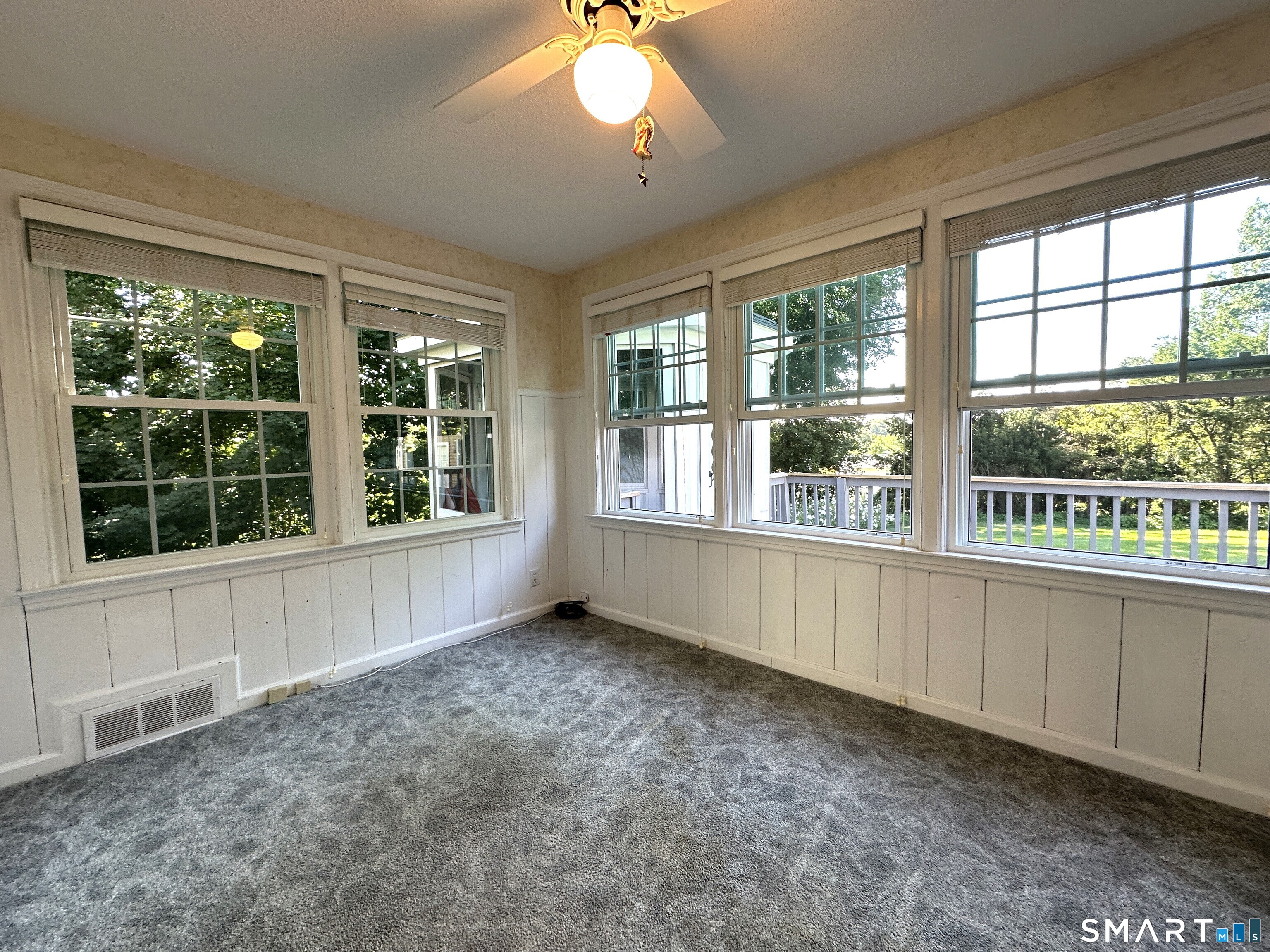 344 Alling Street photo 11