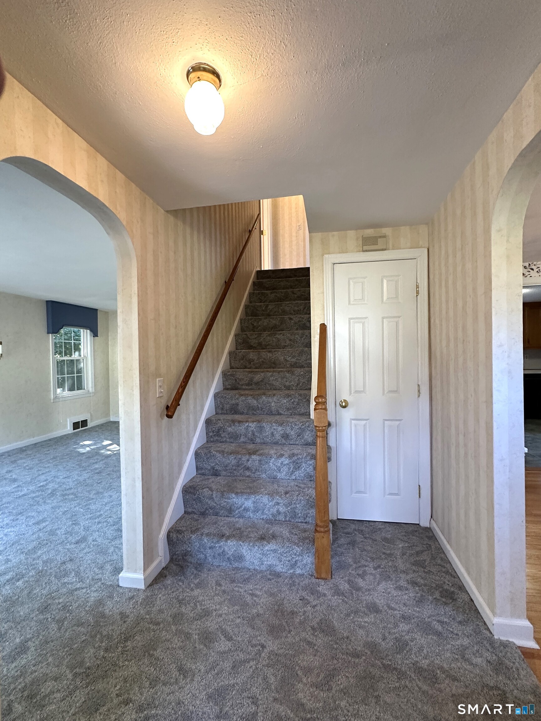 344 Alling Street photo 15