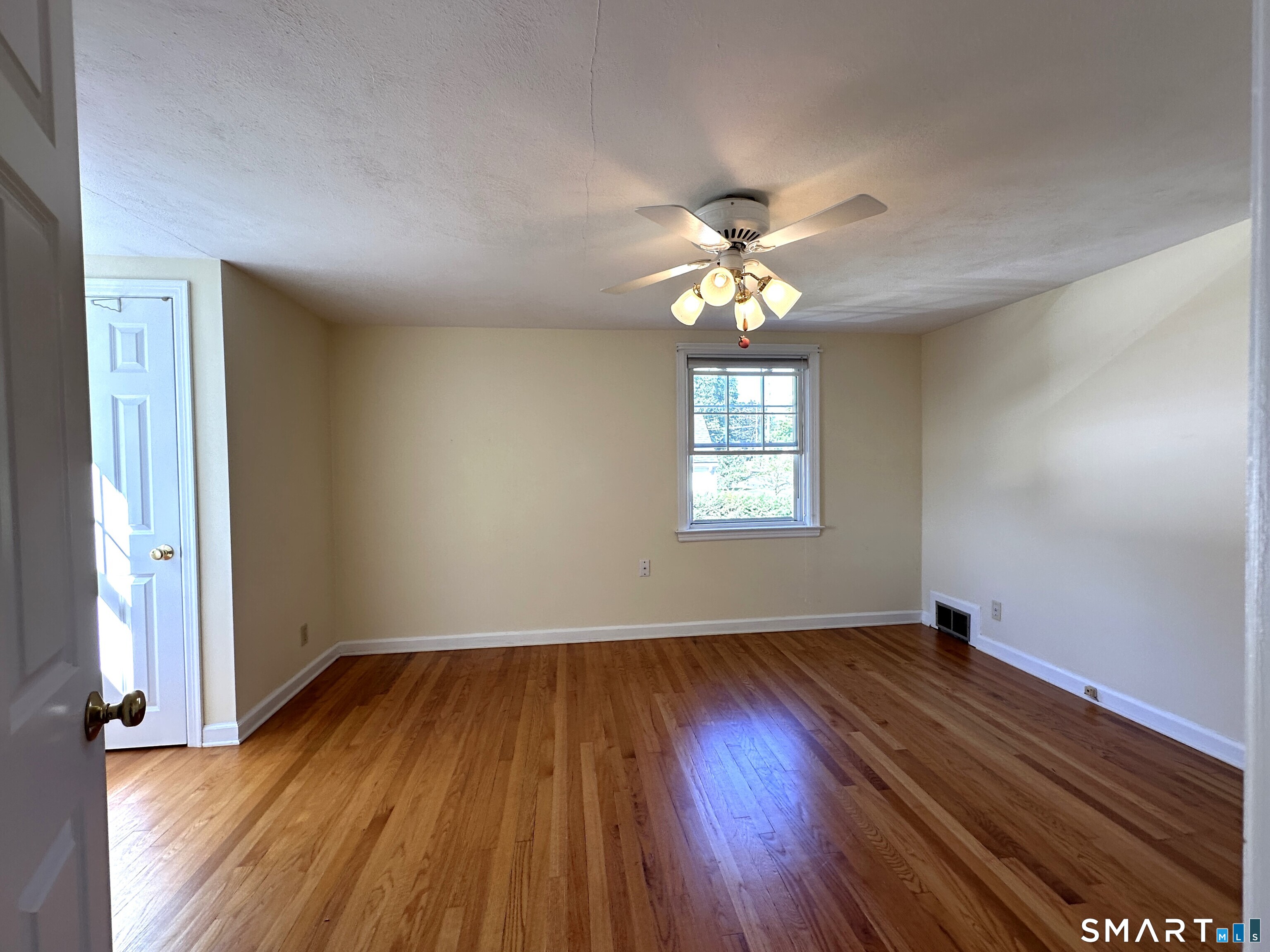 344 Alling Street photo 23