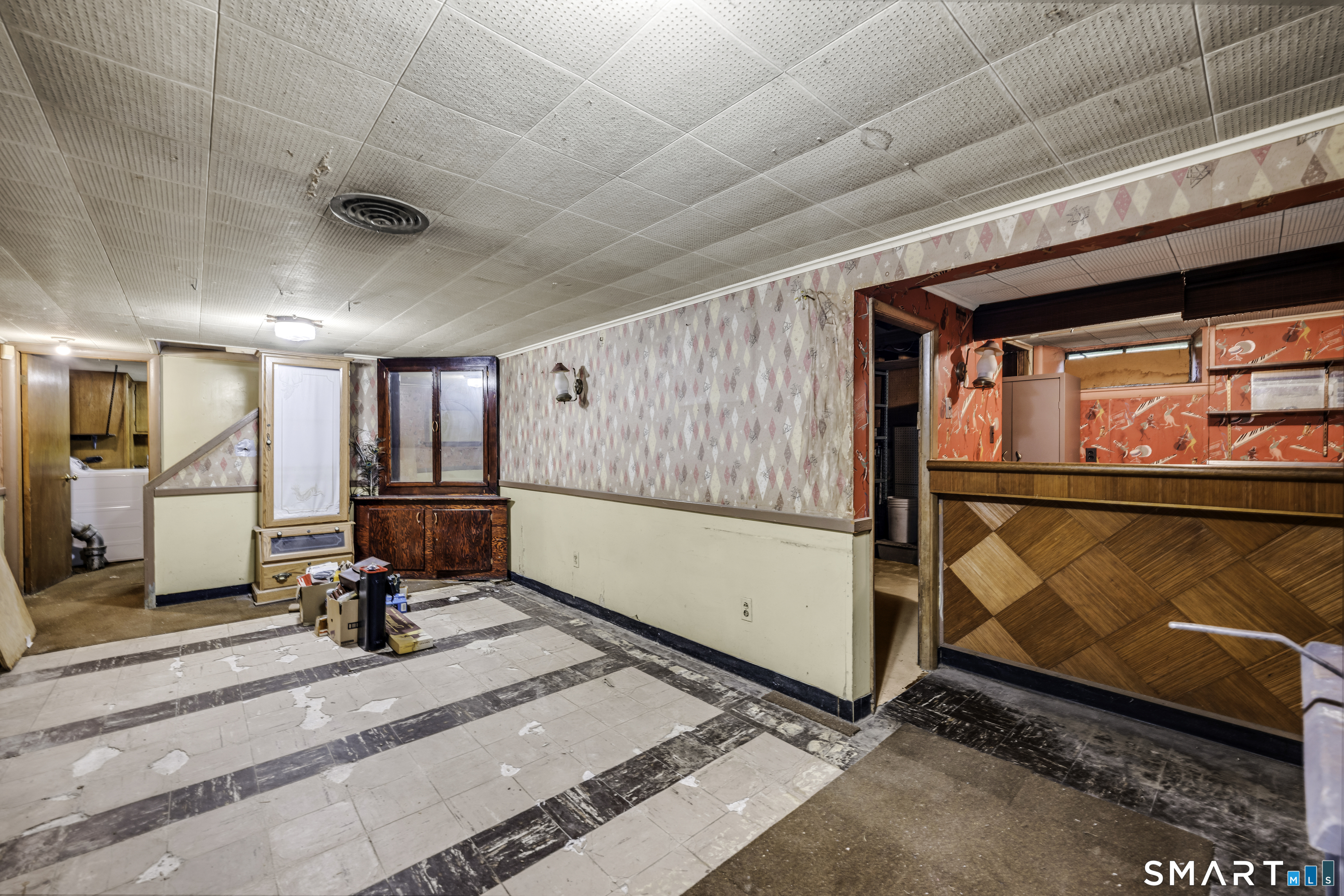 78 Perkins Avenue photo 17