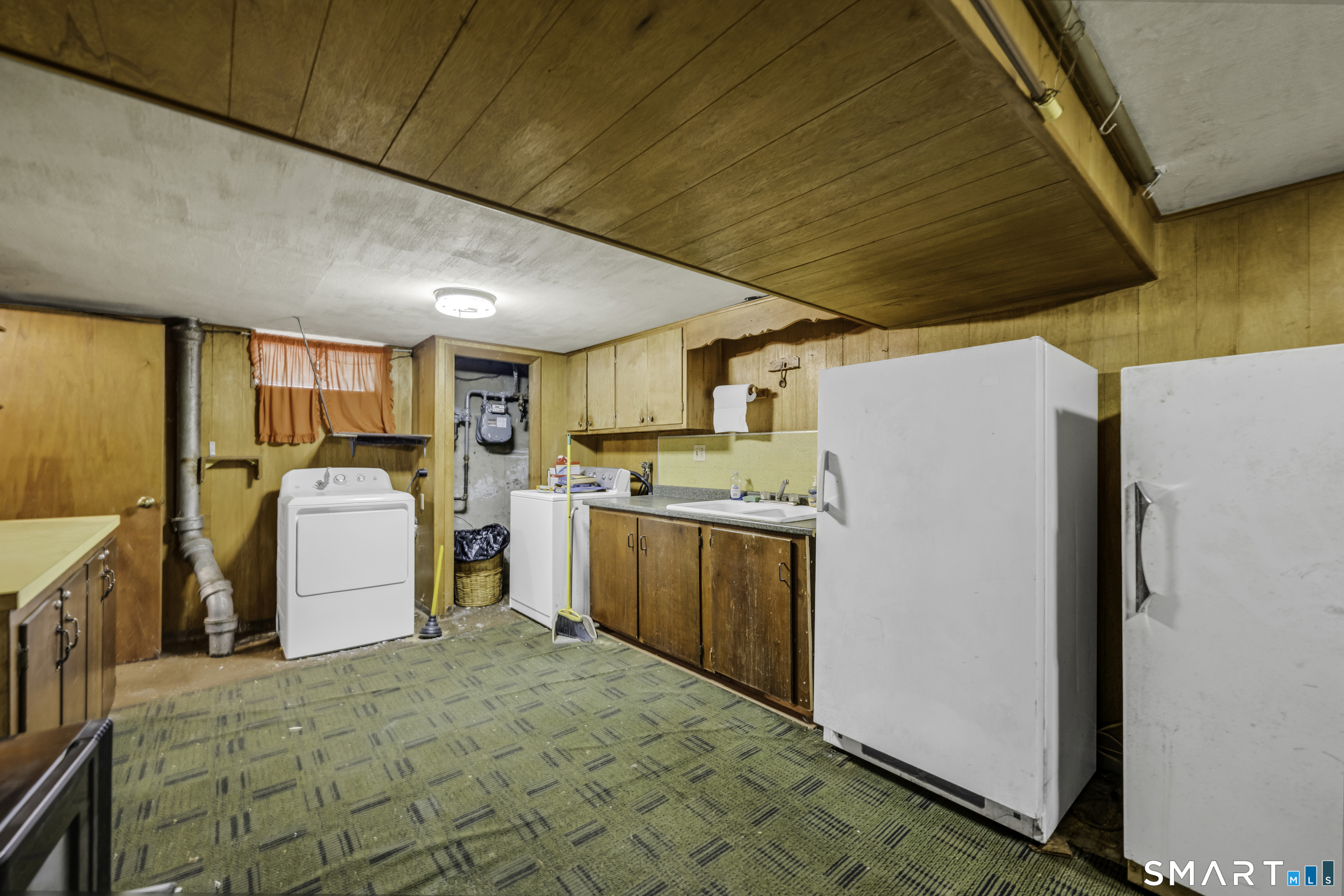78 Perkins Avenue photo 18