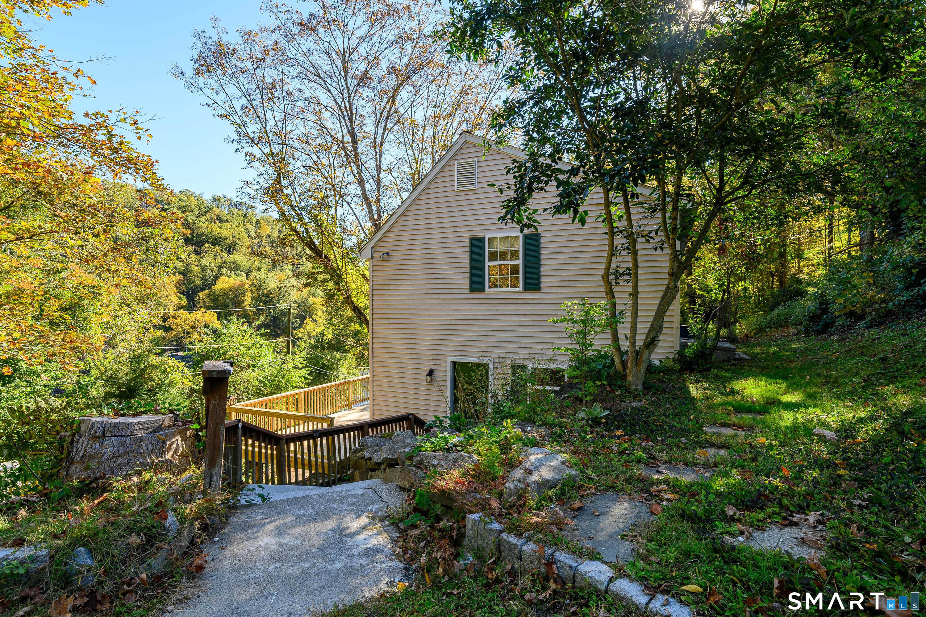 54 Farview Drive photo 2