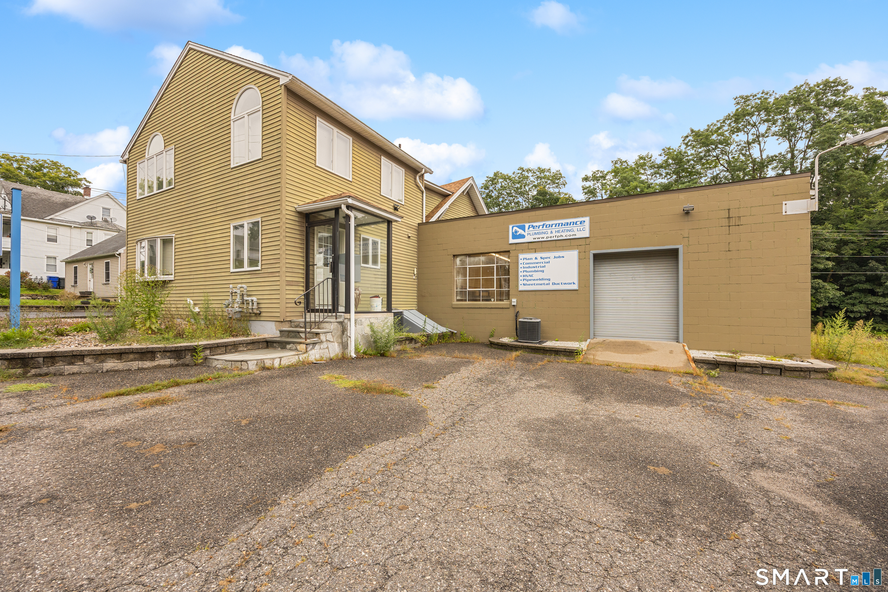 400 Riverside Avenue photo 2
