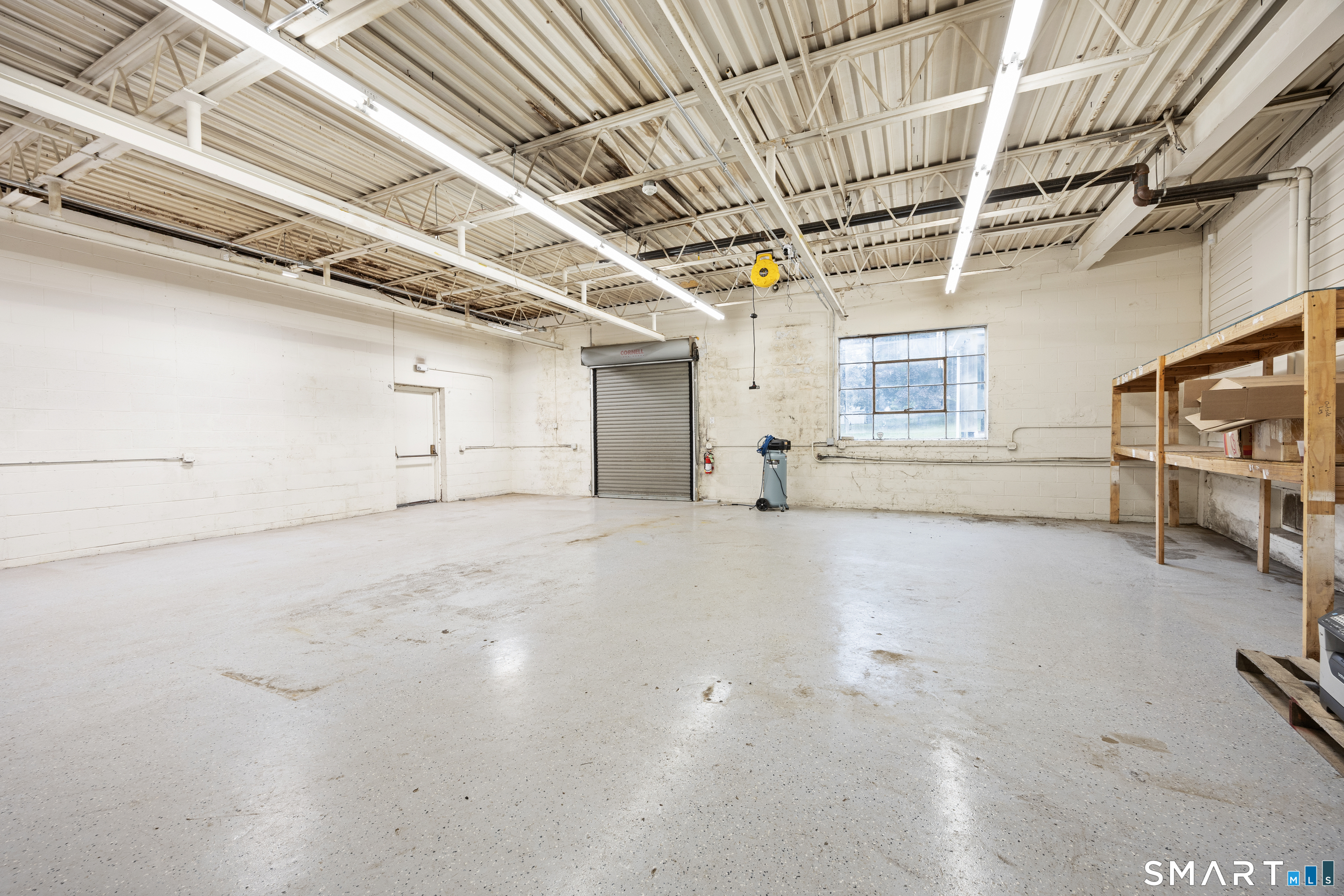 400 Riverside Avenue photo 8