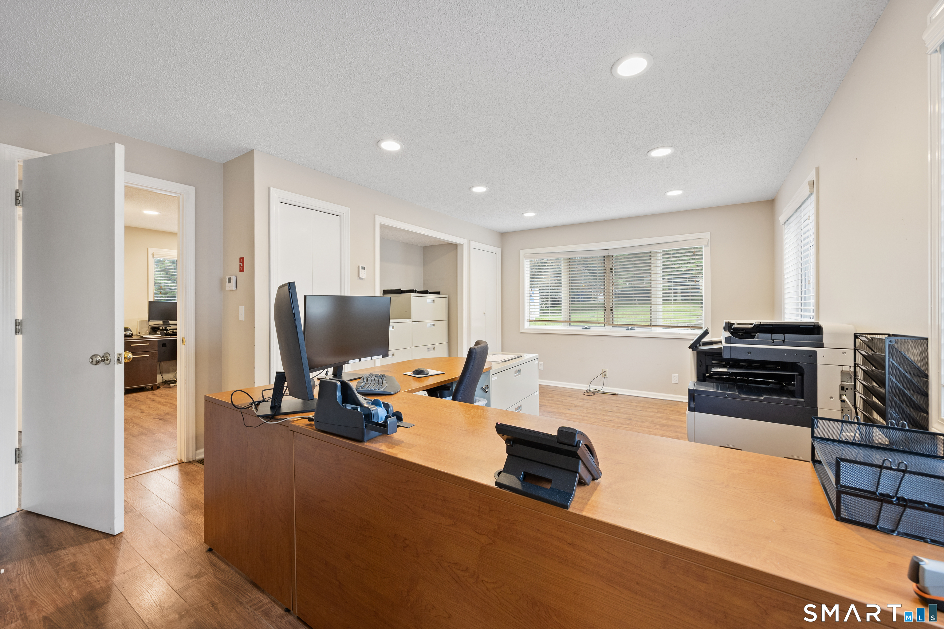 400 Riverside Avenue photo 14