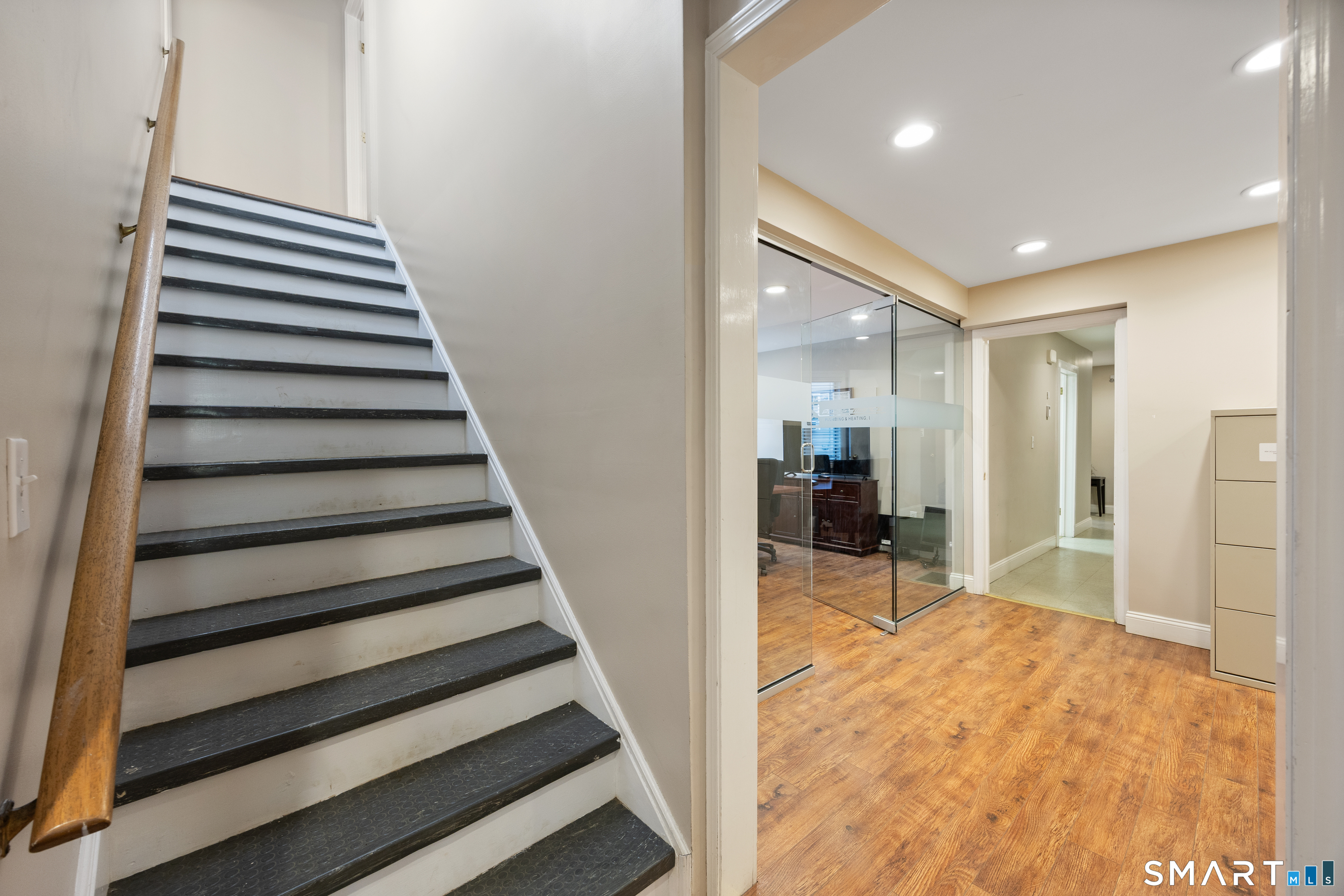 400 Riverside Avenue photo 22