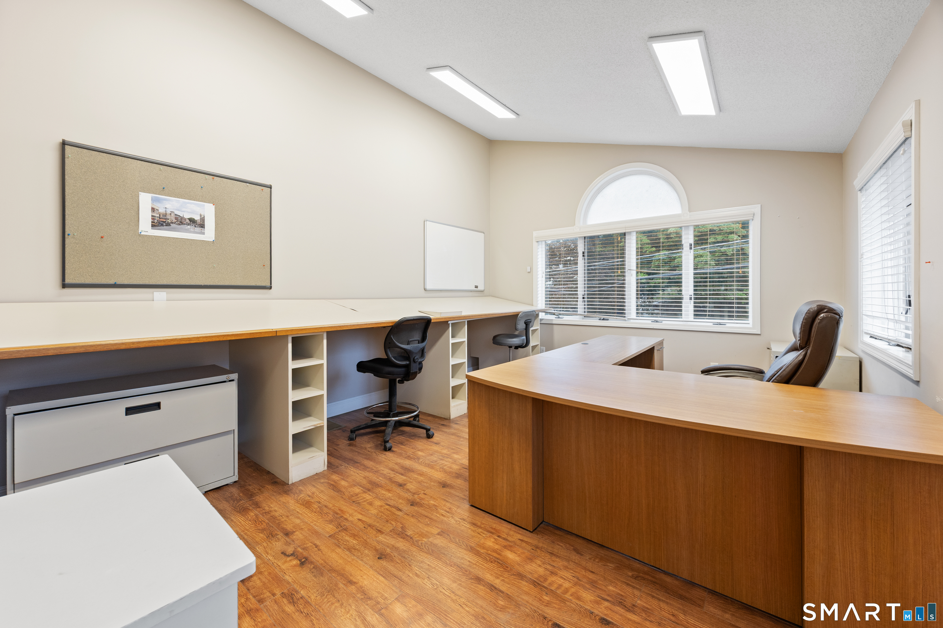 400 Riverside Avenue photo 23