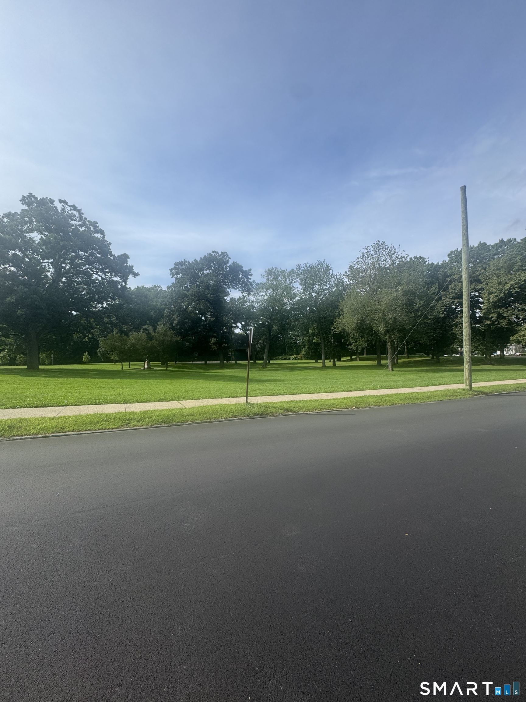 104-106 Park Avenue photo 2