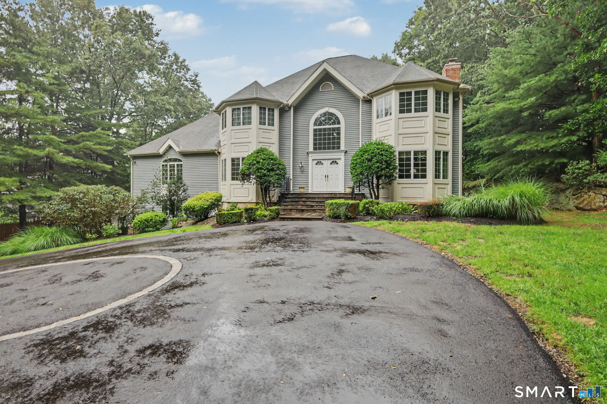97 Brookhollow Lane, Stamford, Connecticut 06902
