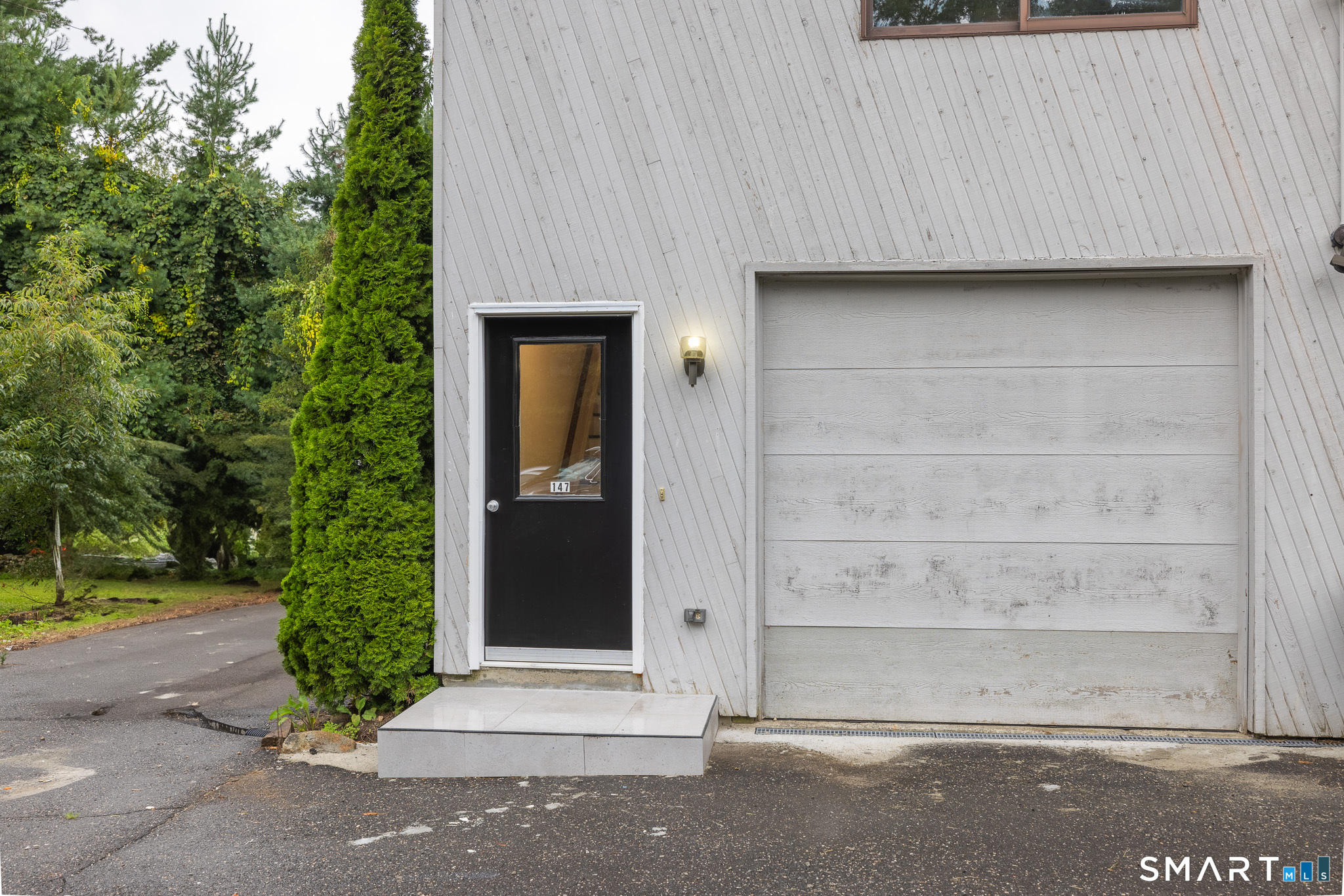 147 Chestnut Tree Hill Road photo 3