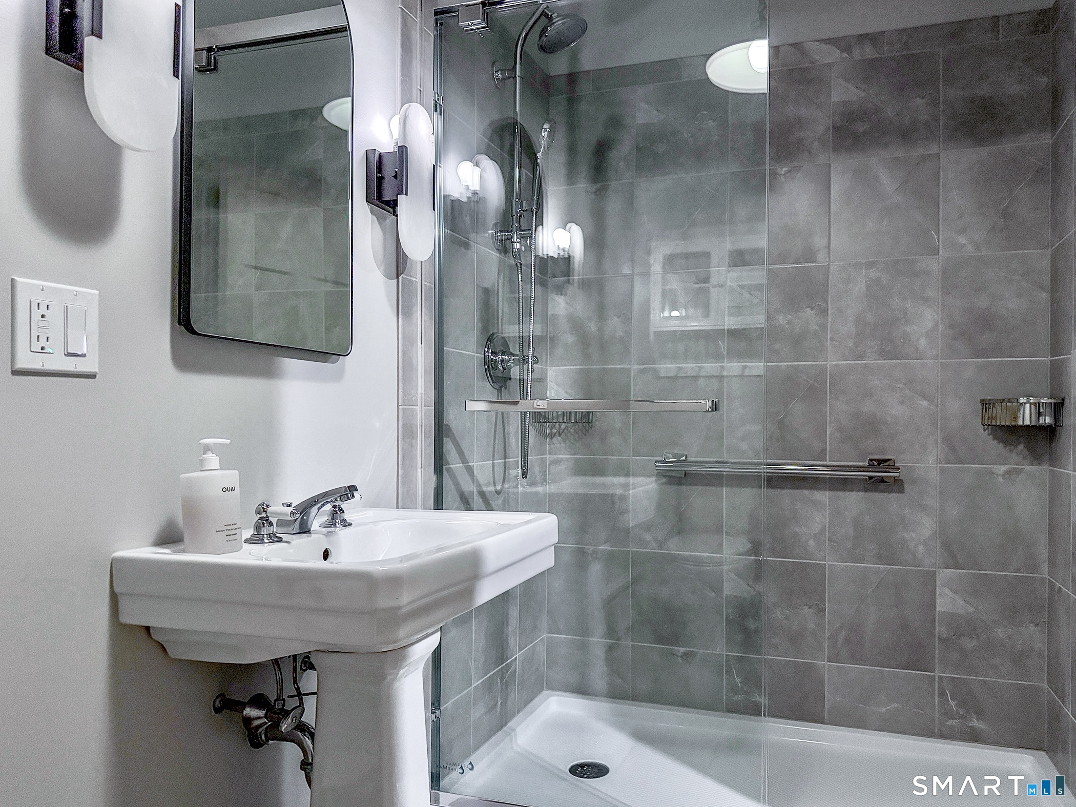 171 South Street photo 22