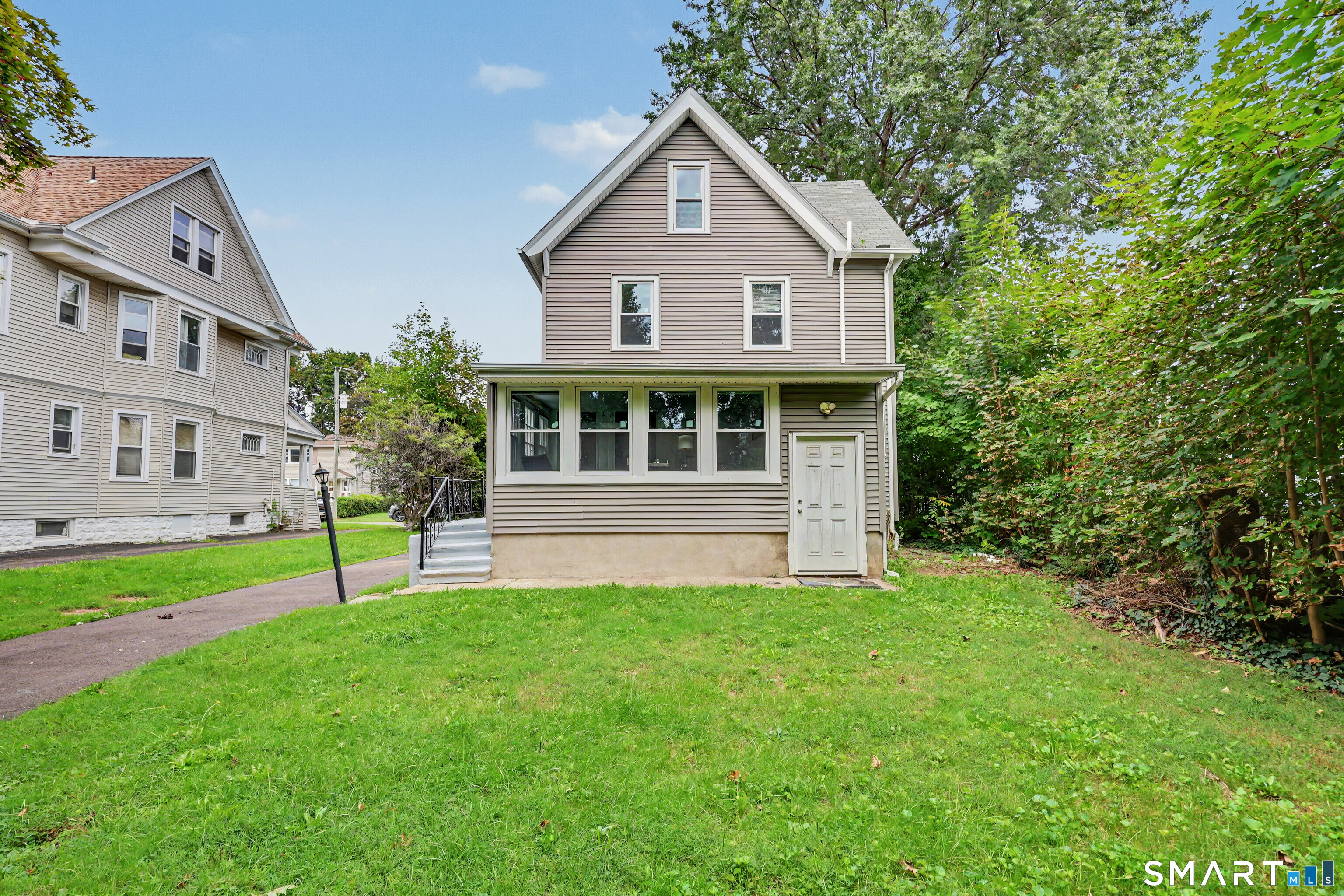 24 Beacon Street photo 32