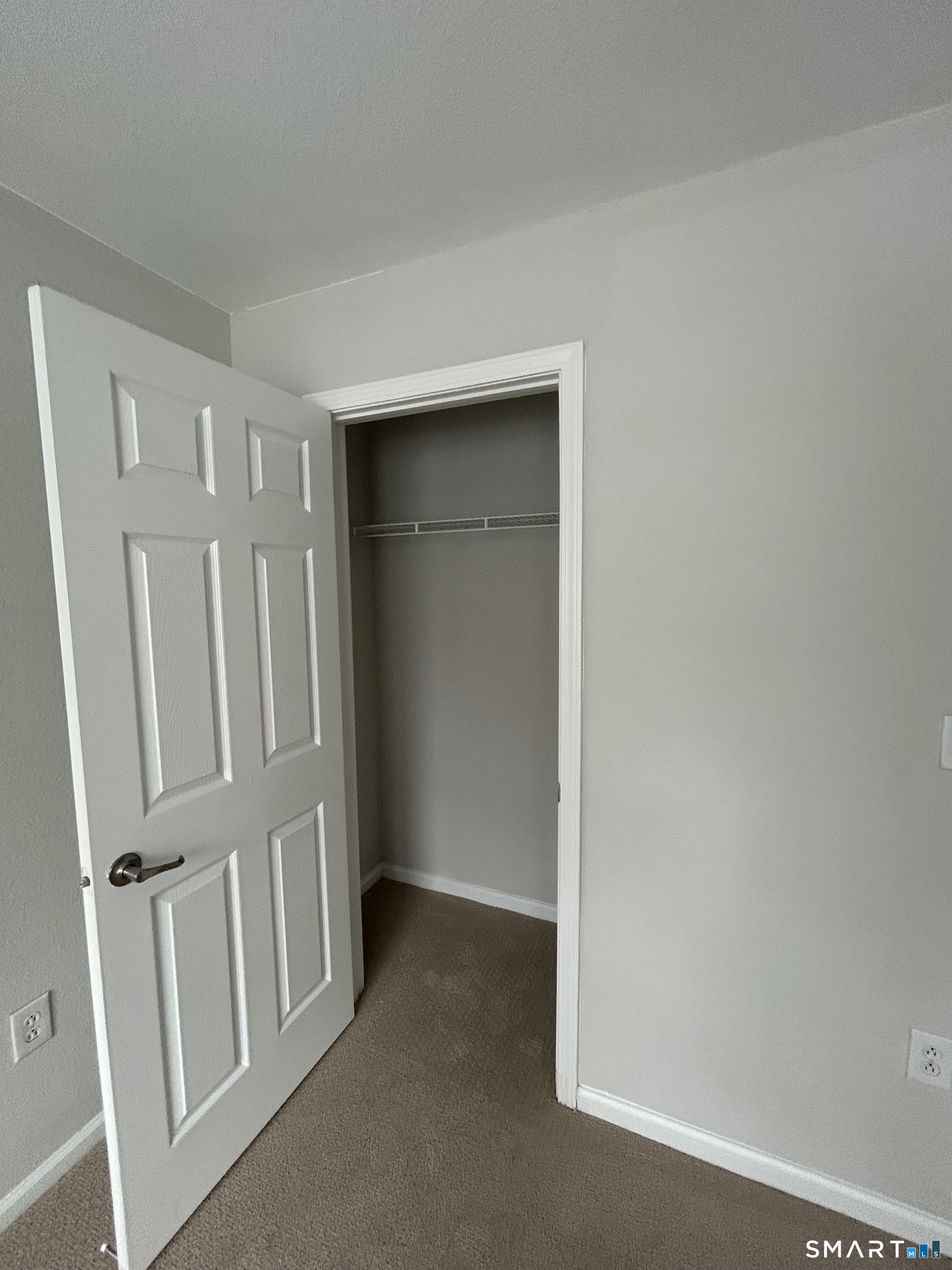 138 Hollow Tree Ridge Road, Darien, Connecticut photo 5