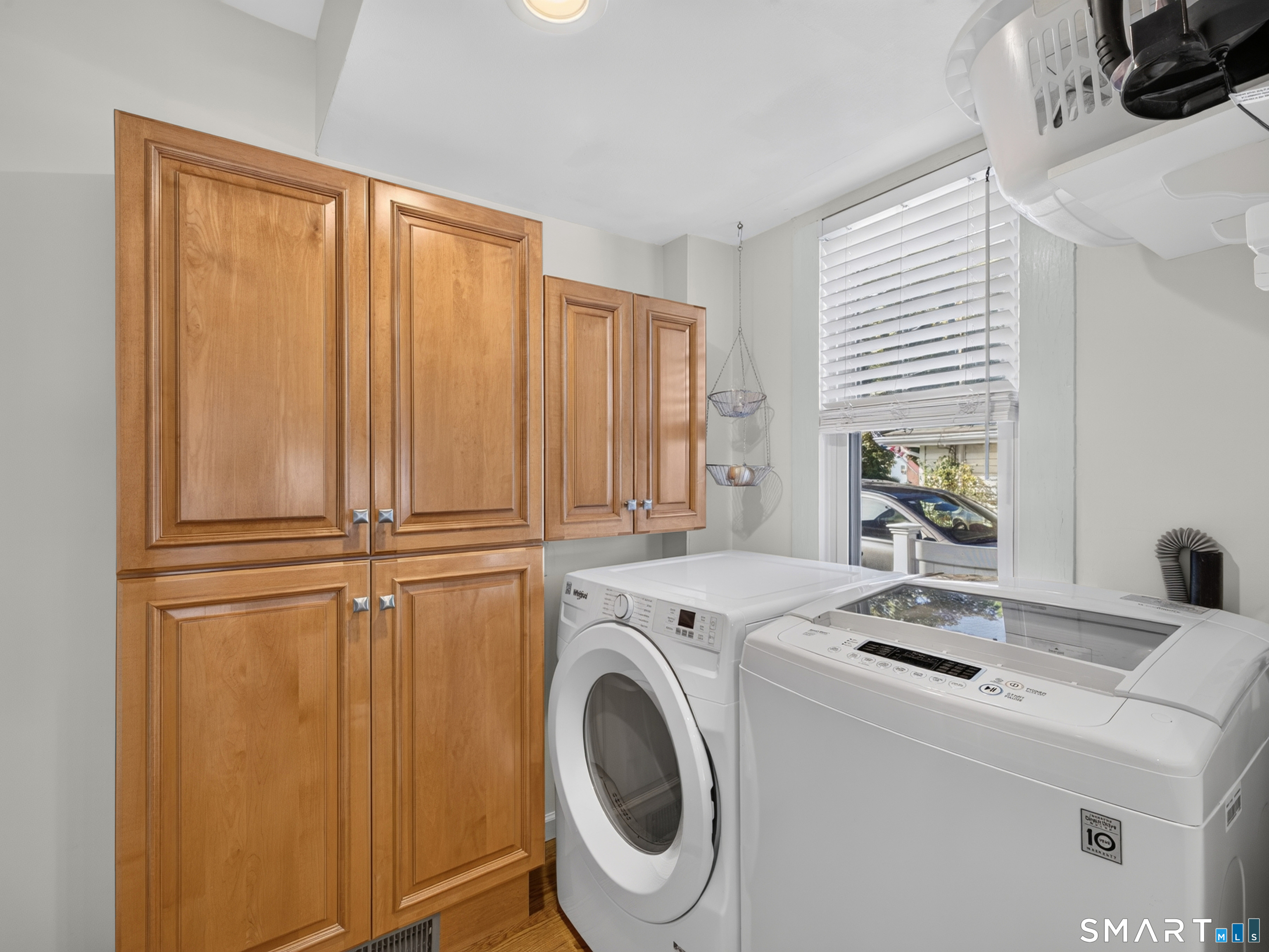 30 Neptune Drive photo 16