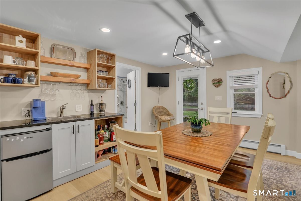16 Hawthorne Road photo 11