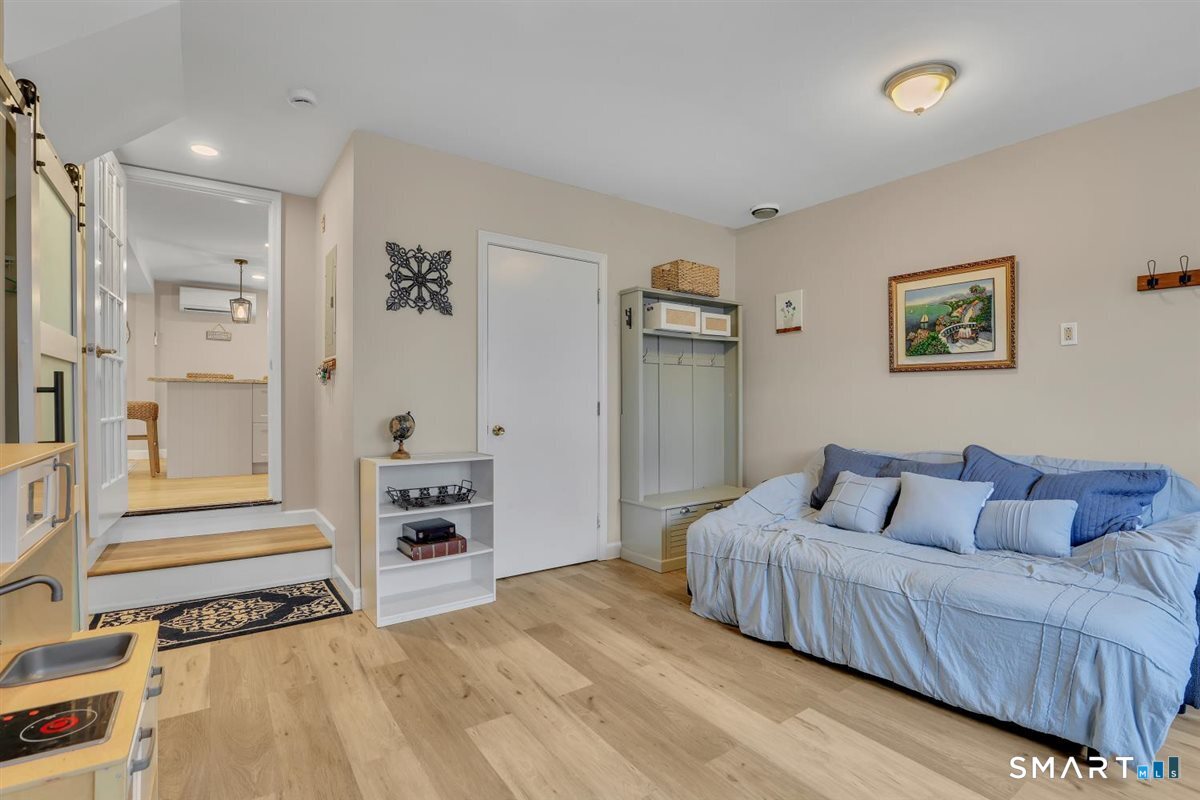 16 Hawthorne Road photo 14