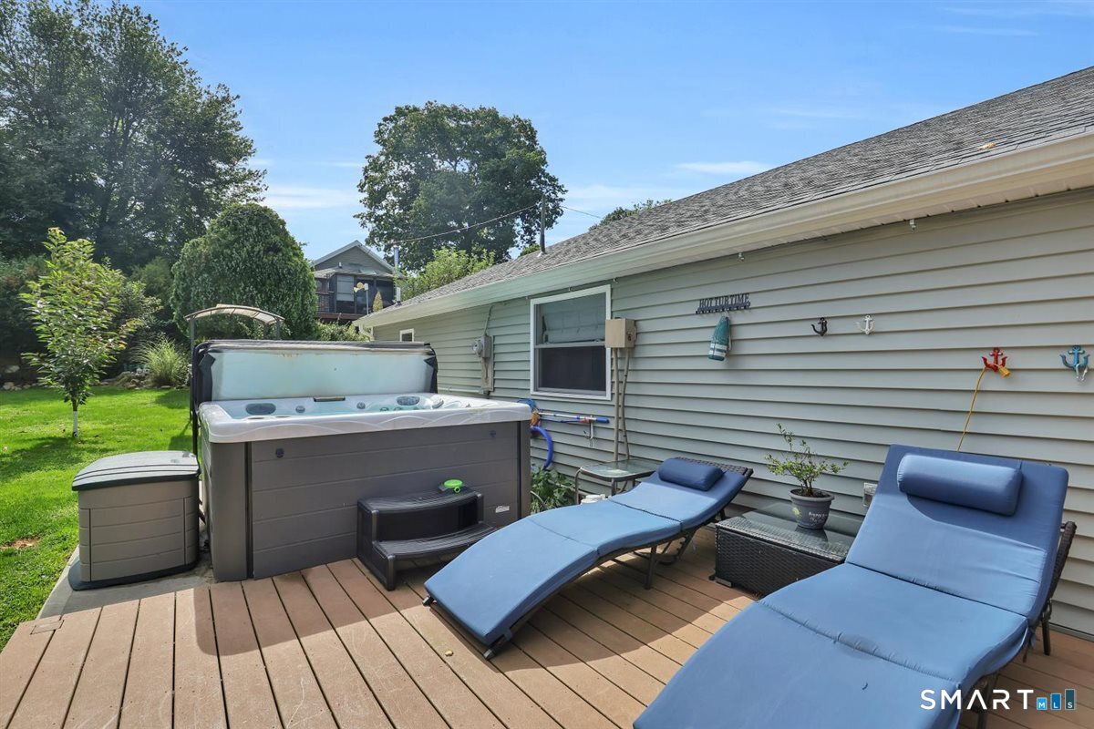 16 Hawthorne Road photo 29