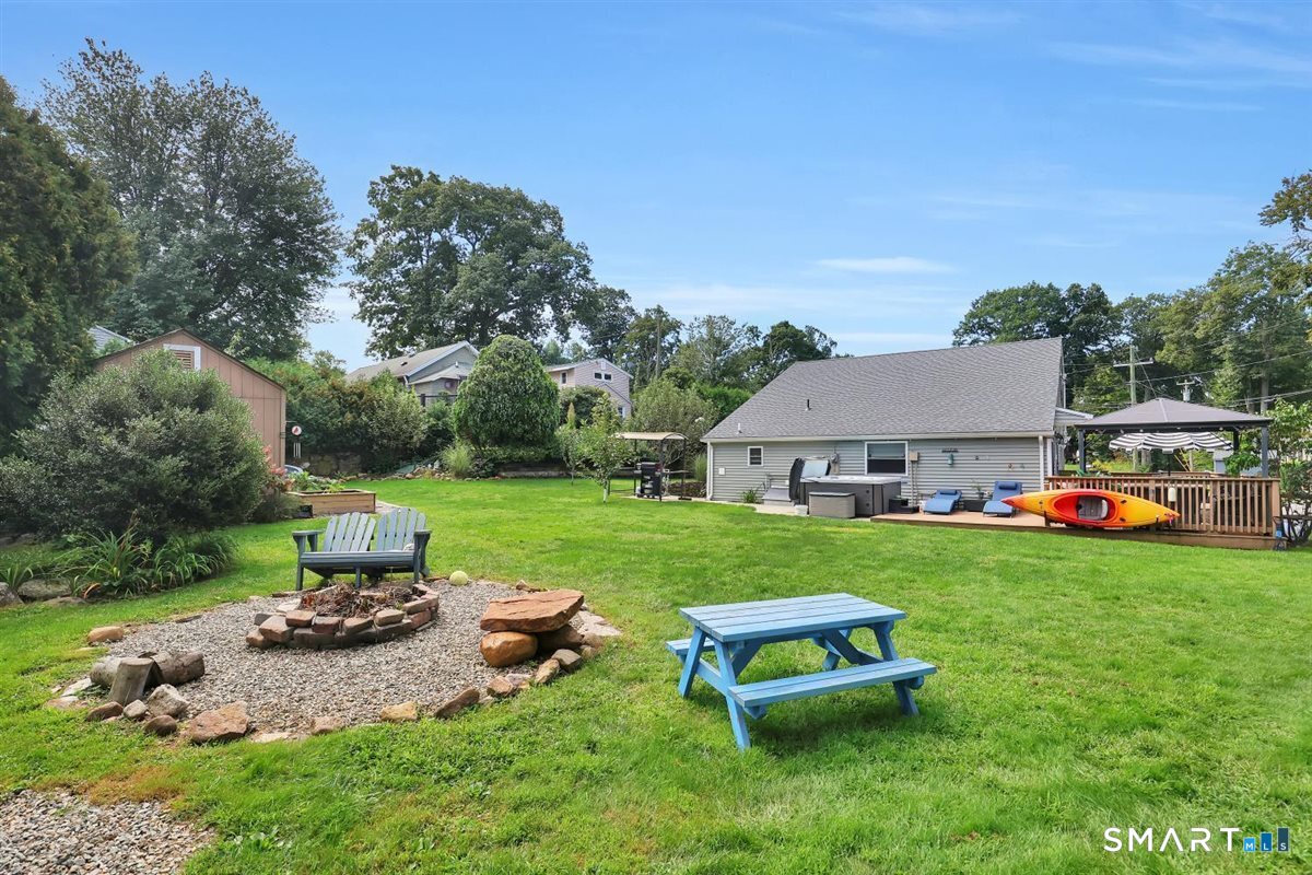 16 Hawthorne Road photo 30