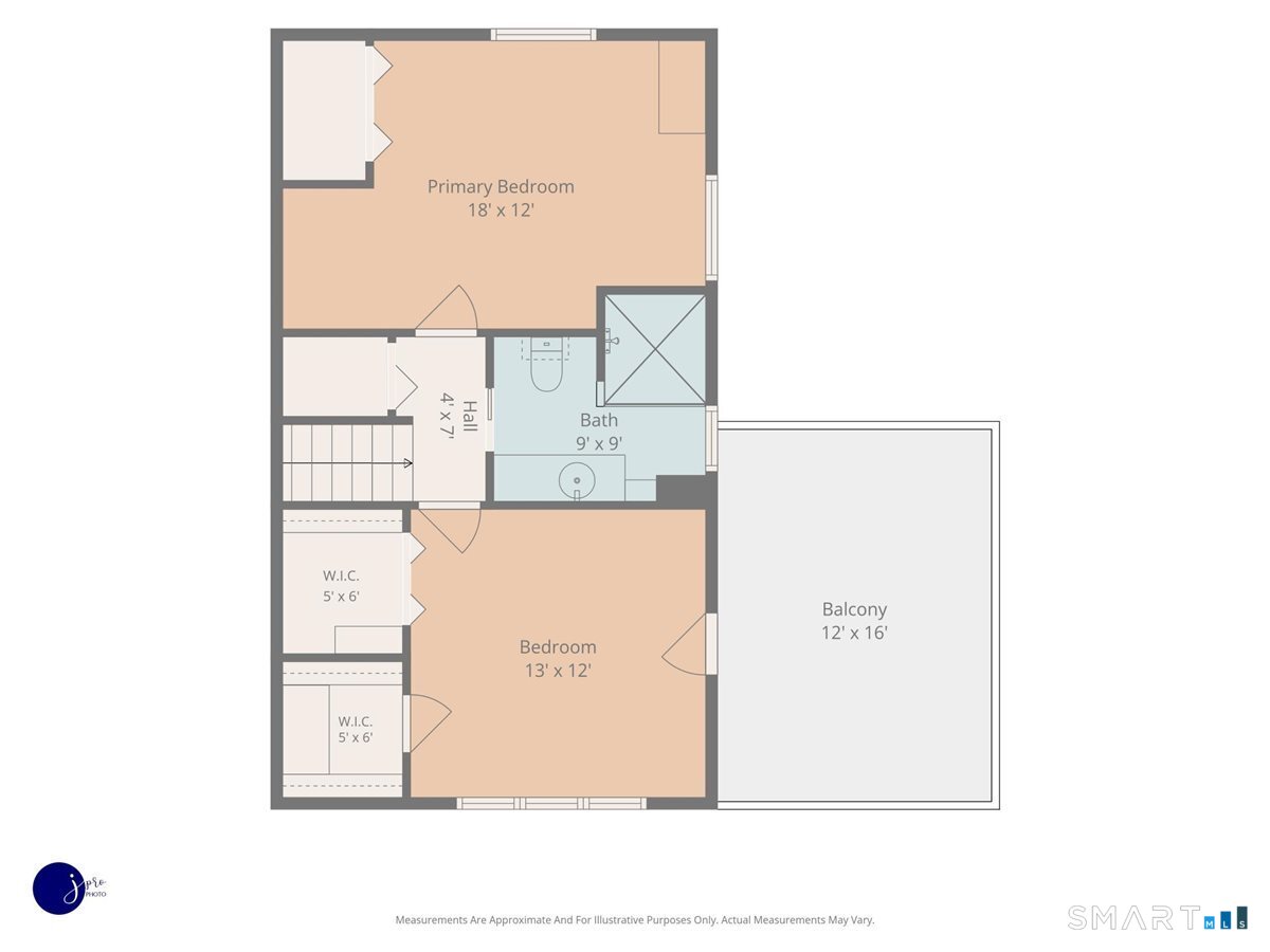 16 Hawthorne Road photo 40