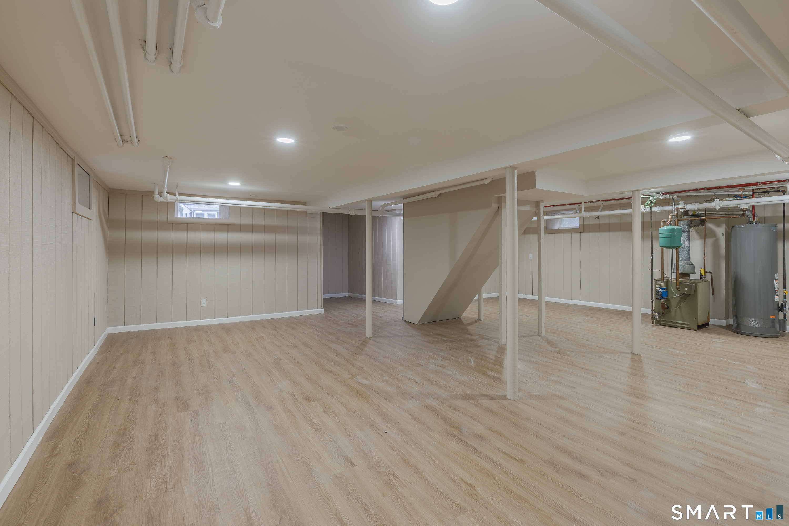Photo 33 of Single family home for sale at 79 Evelyn St, Stratford, CT 06615 | MLS# 24203380 | Listing updated on 2026-09-12
