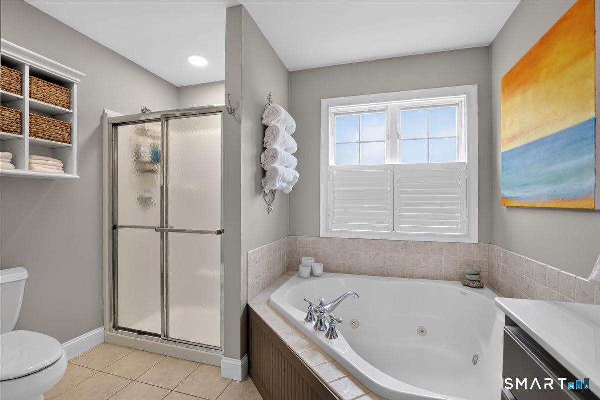17 Knoll Lane photo 17