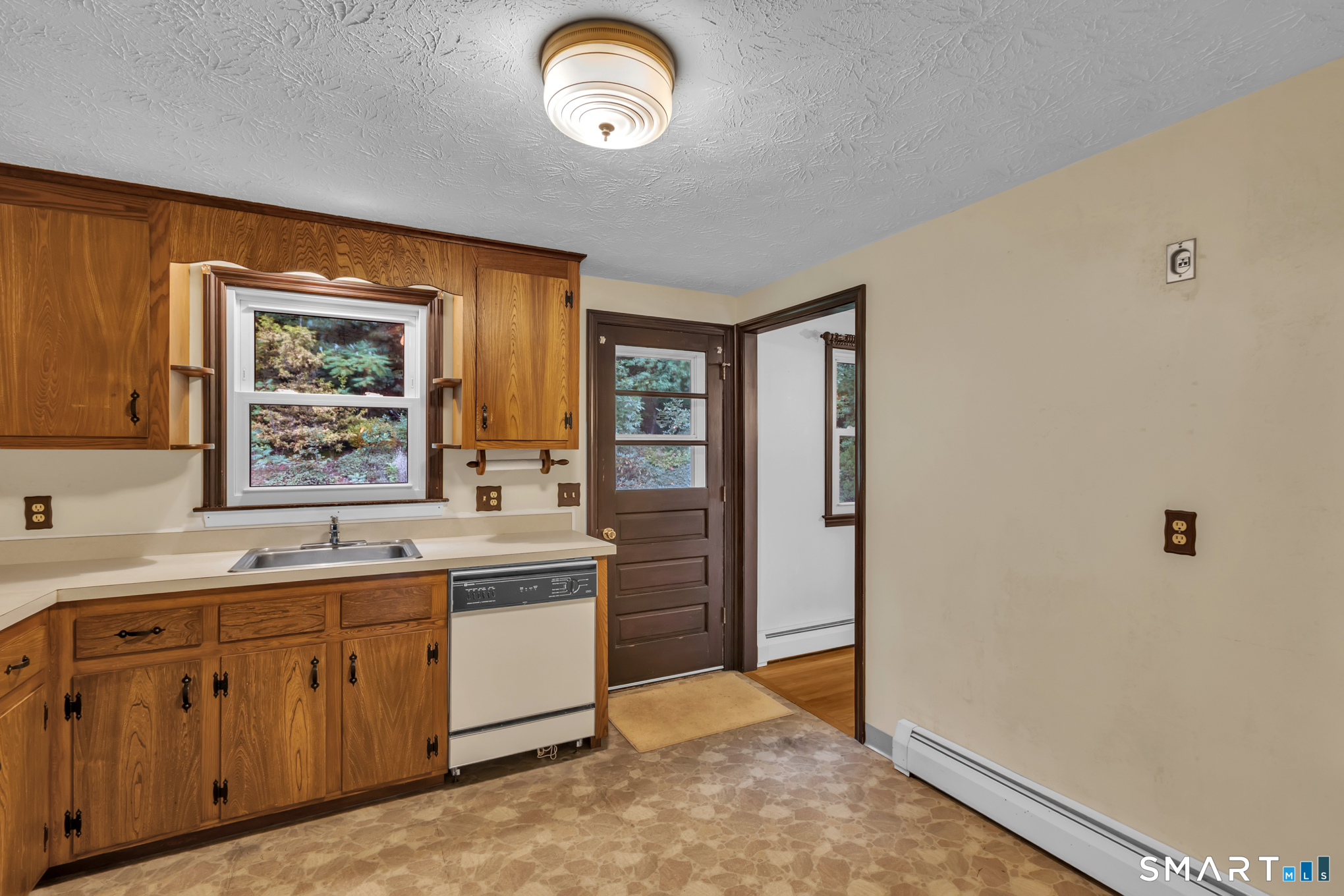 8 Geraldine Drive photo 15