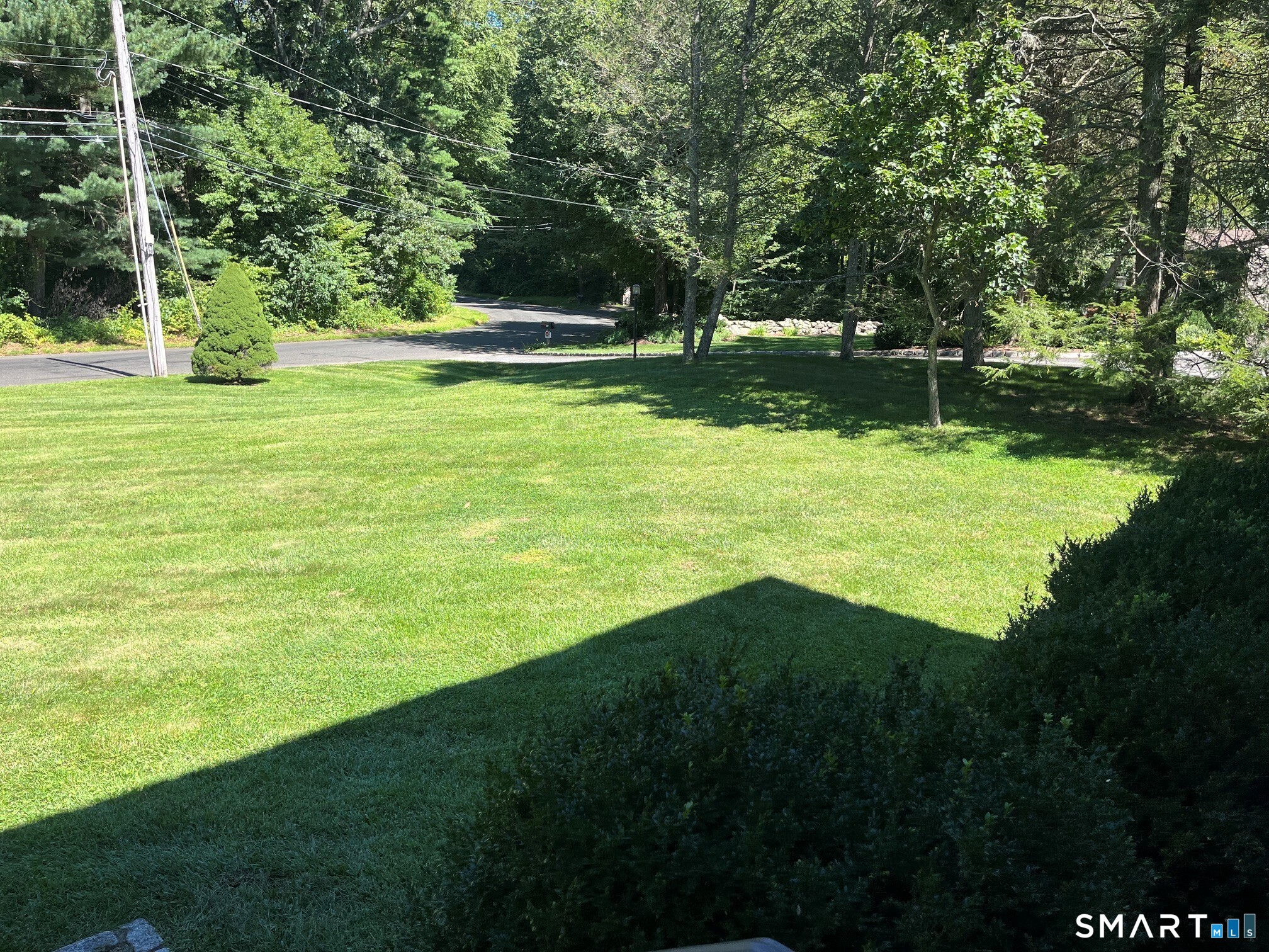 Photo 2 of Single family home for sale at 219 Mile Comn Rd, Easton, CT 06612 | MLS# 24204099 | Listing updated on 2026-09-09