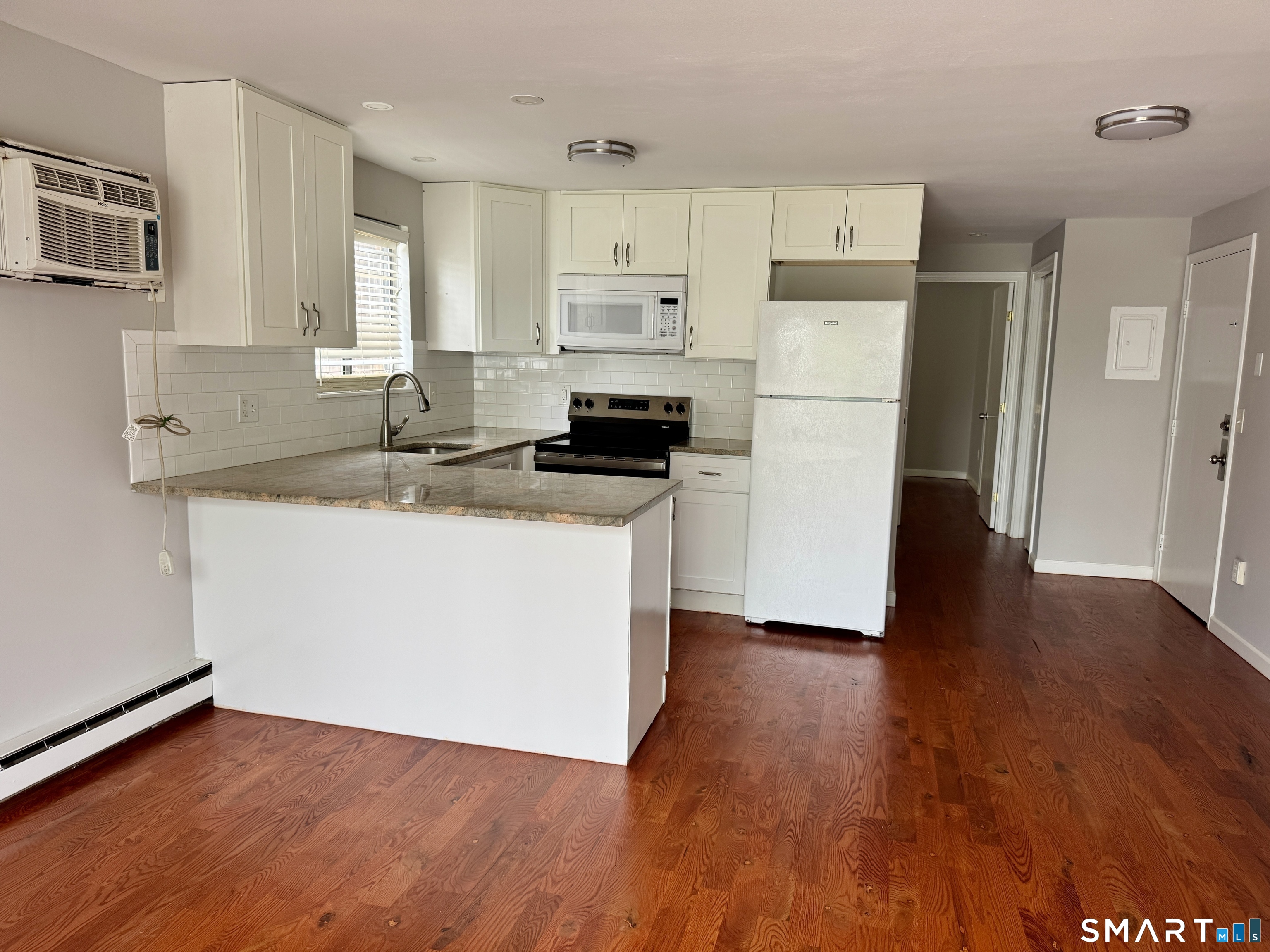70 Weber Avenue #1B photo 3