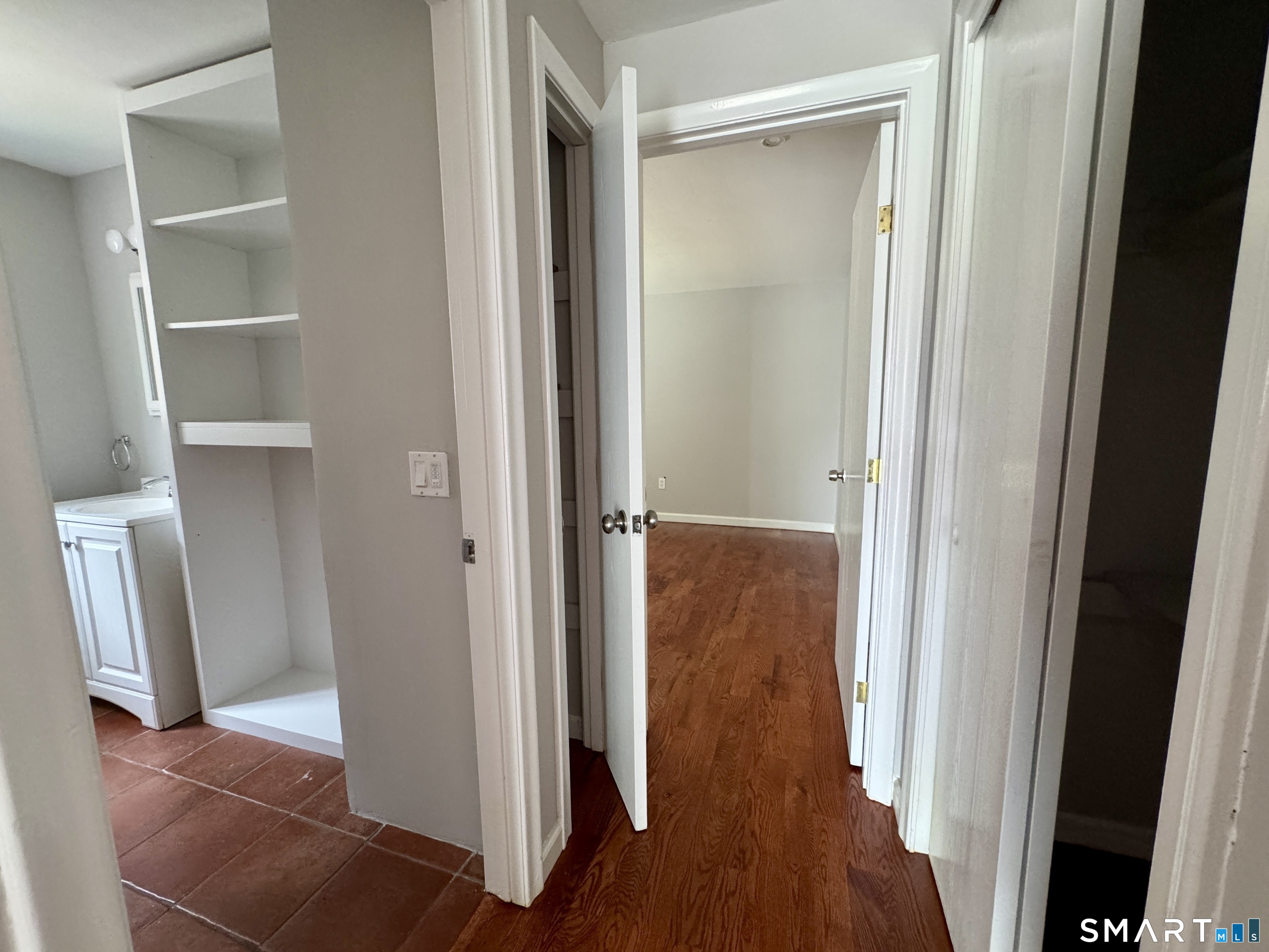 70 Weber Avenue #1B photo 8