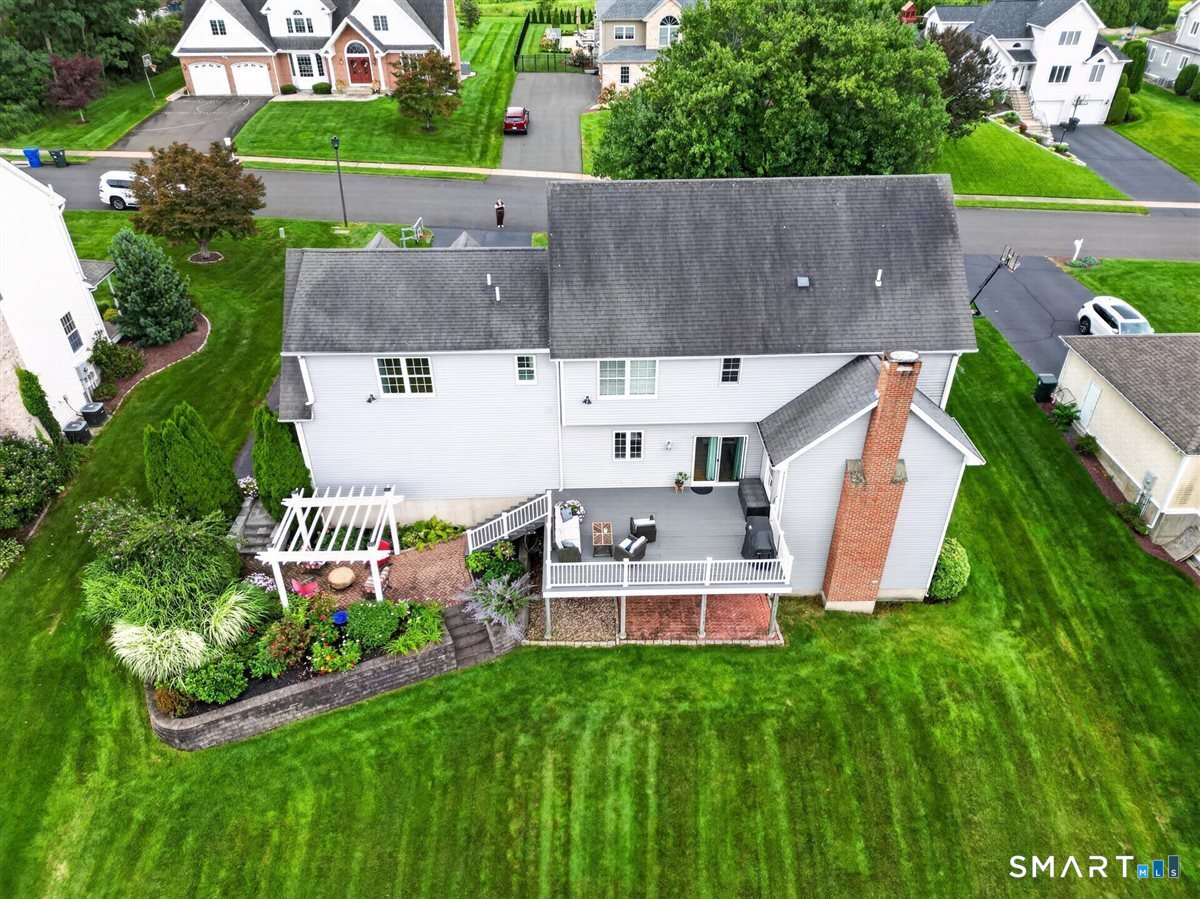 17 Knoll Lane photo 31