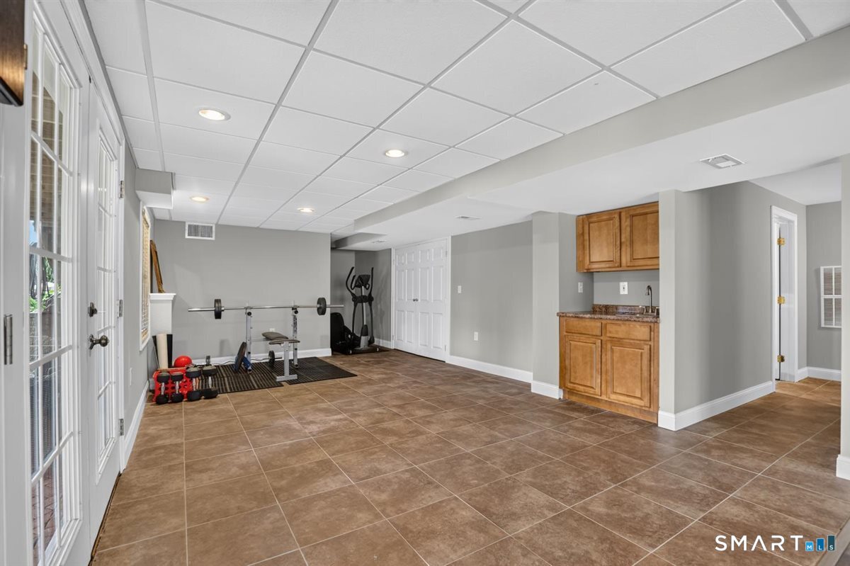 17 Knoll Lane photo 28