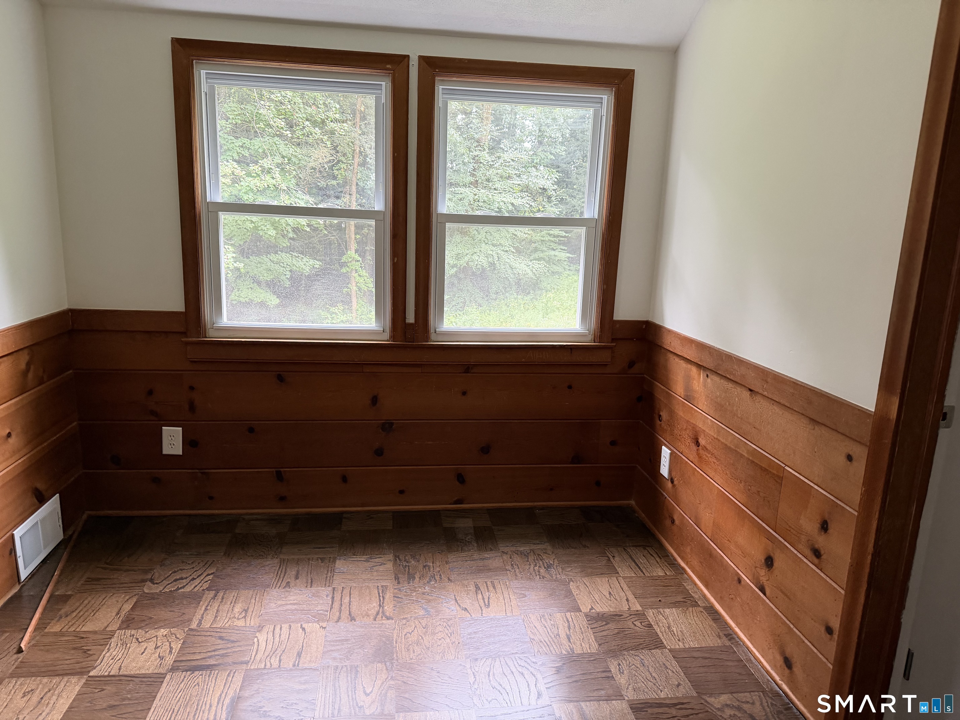 9 Pine Woods Road