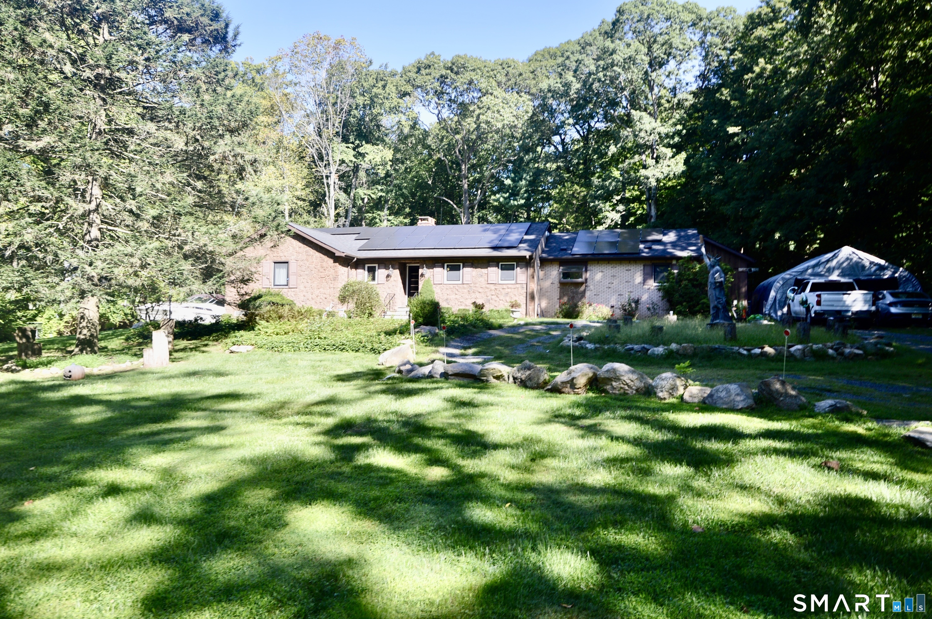 68 Parry Road, Stamford, Connecticut photo 1