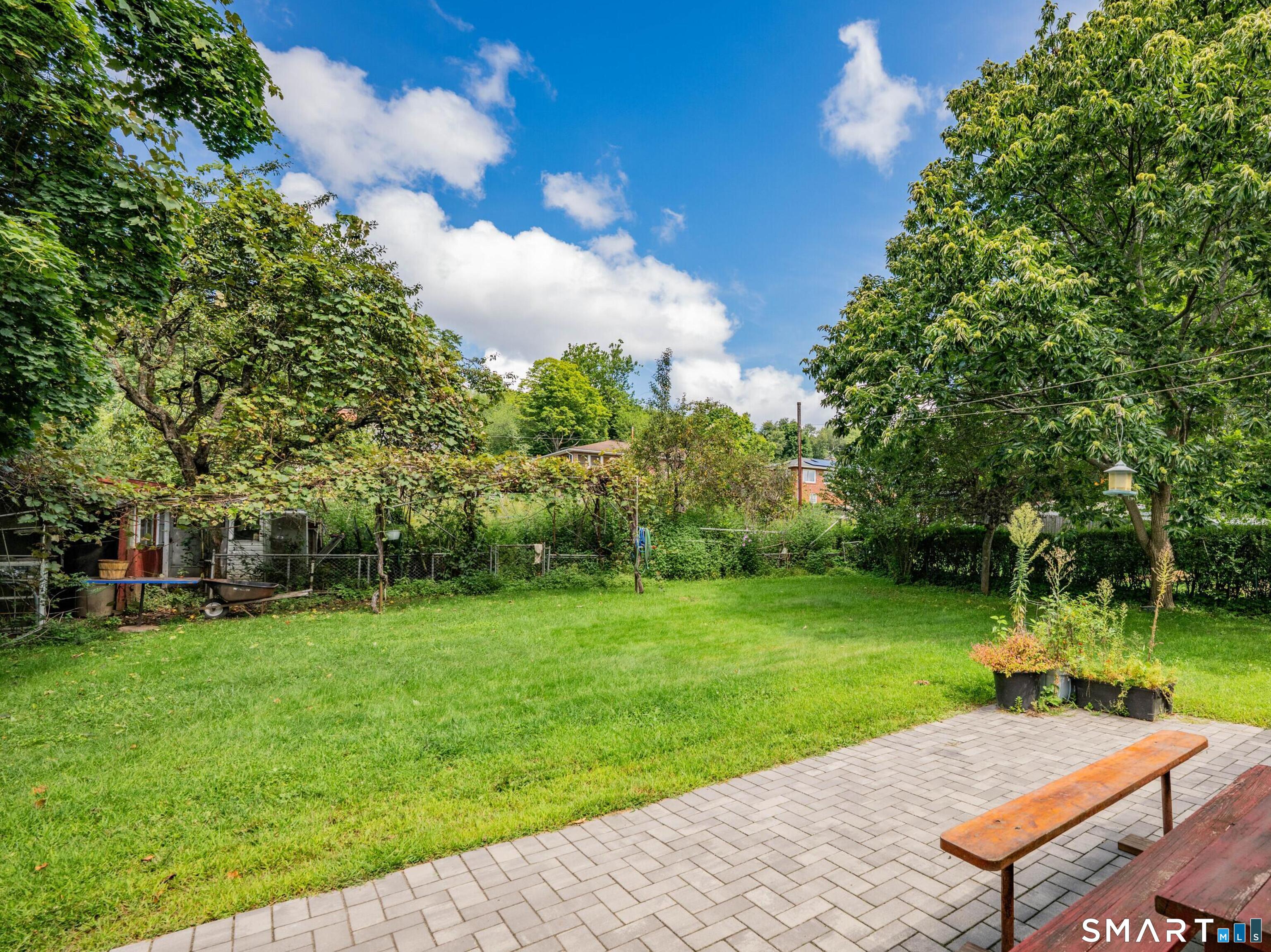 78 Perkins Avenue photo 21