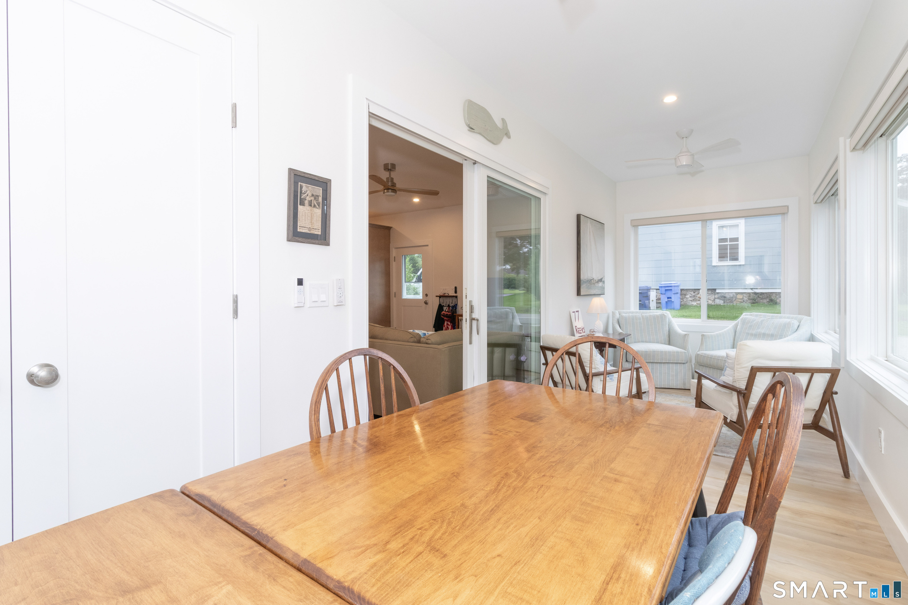 77 Reeves Avenue photo 16