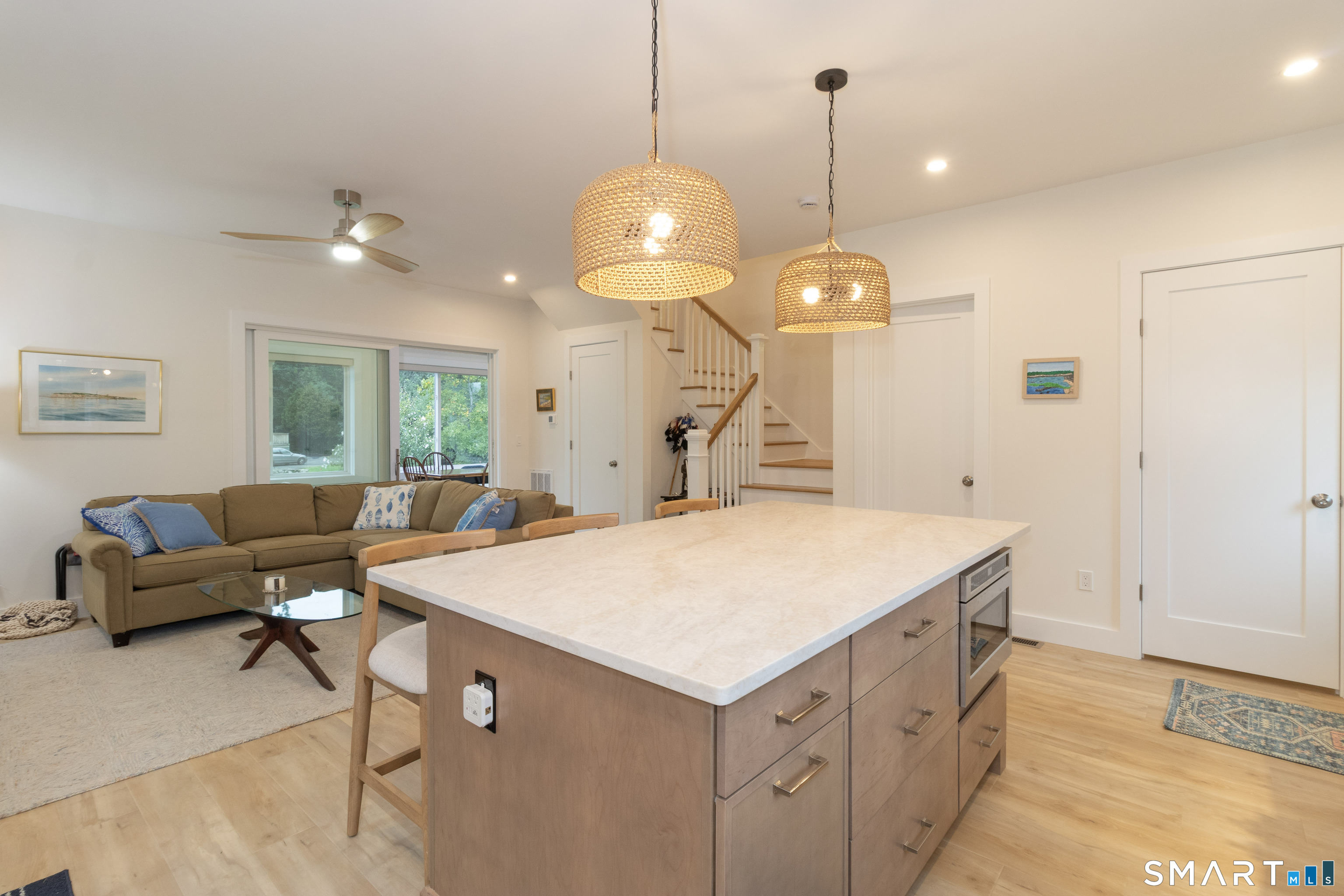 77 Reeves Avenue photo 12
