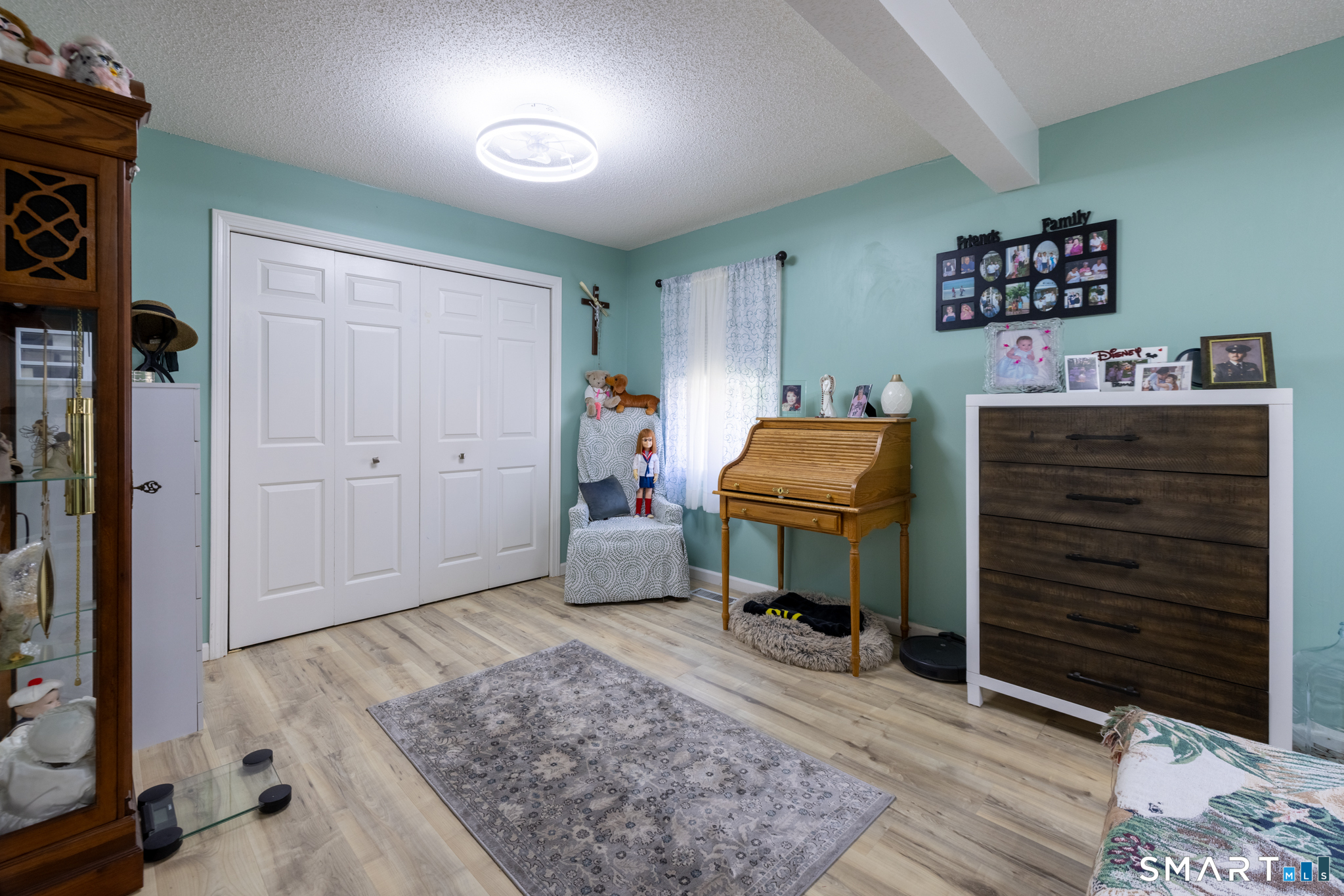 54 Surrey Drive photo 11